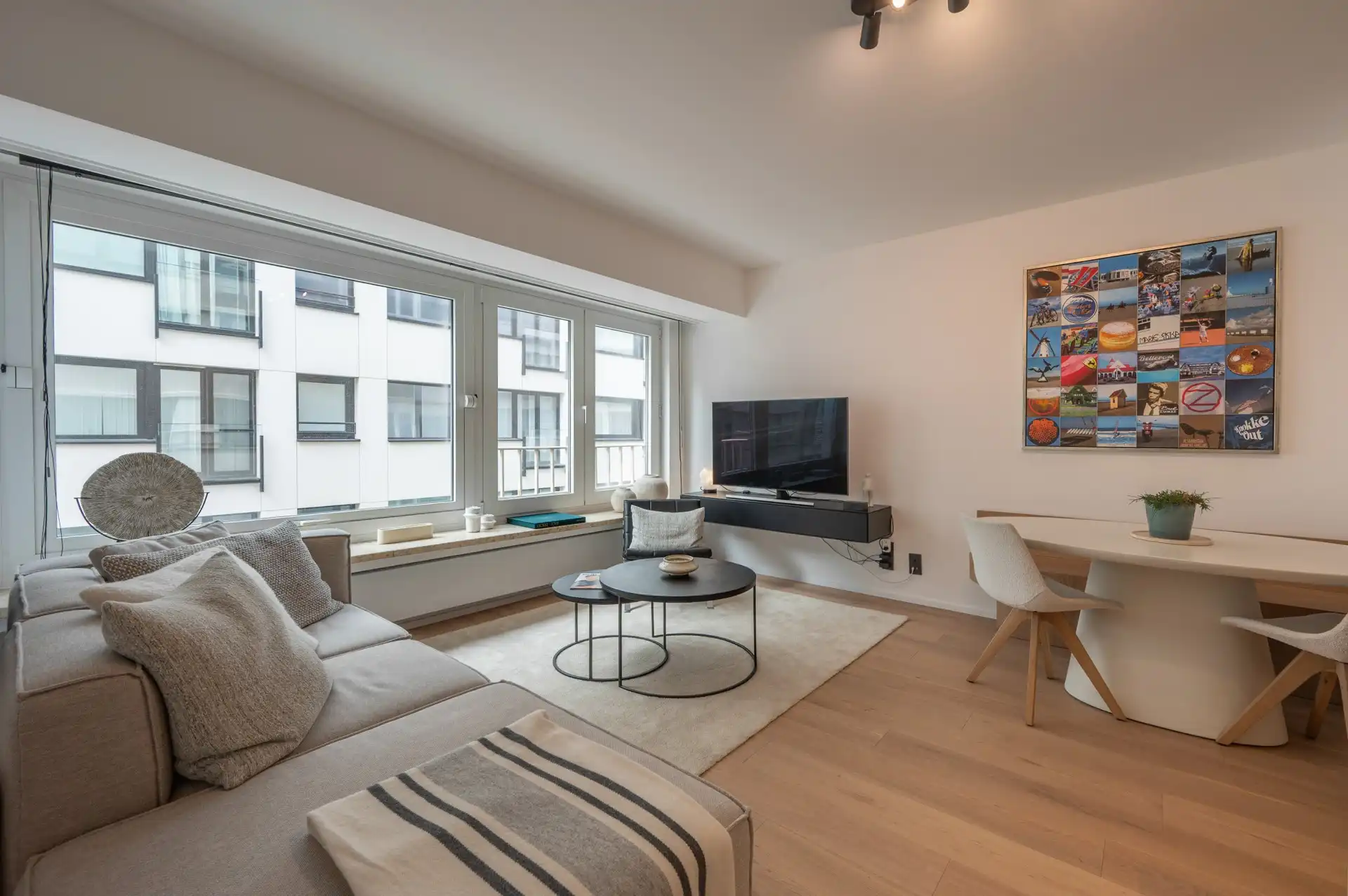 Prachtig twee slaapkamer appartement met zijdelings zeezicht, vlak bij de Kustlaan foto 2