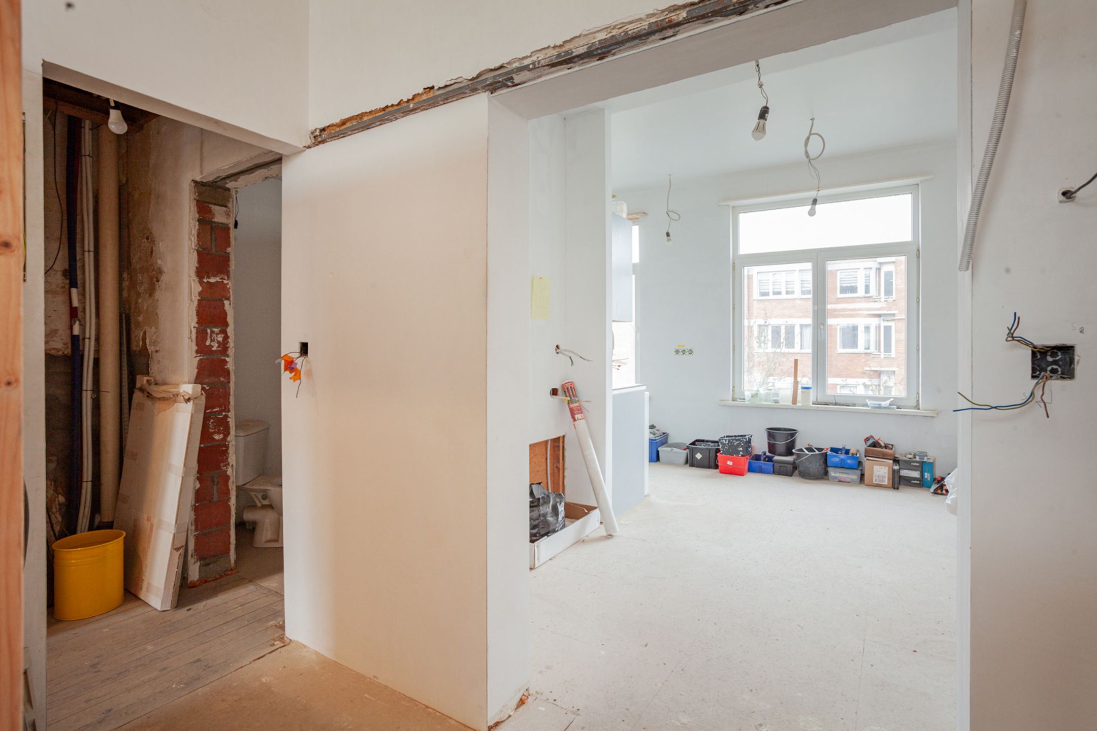 Verder te renoveren opbrengsteigendom met 4 units foto 17