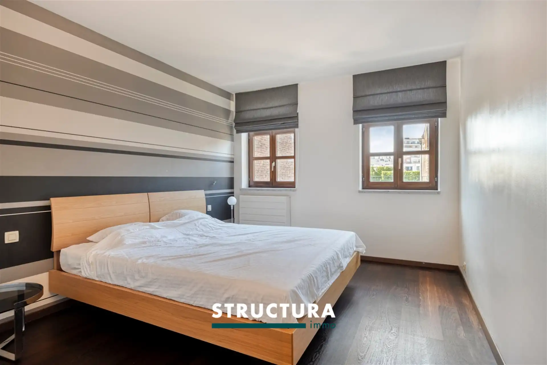 Bent u op zoek naar een ruim, modern en charmant appartement in het hart van Brussel?  foto 10