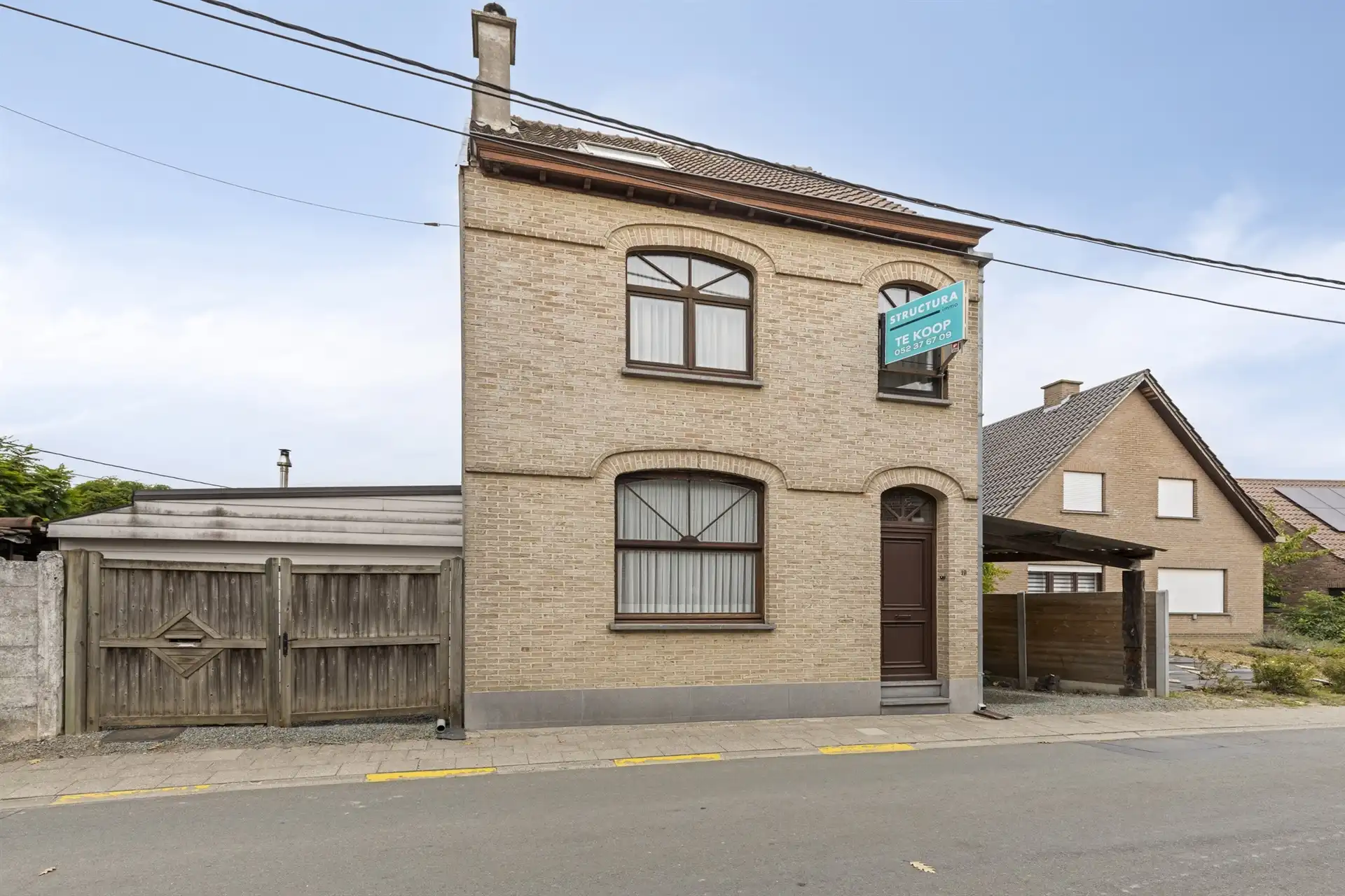 ONDER COMPROMIS ! Goed onderhouden woning nabij centrum Opwijk foto 2