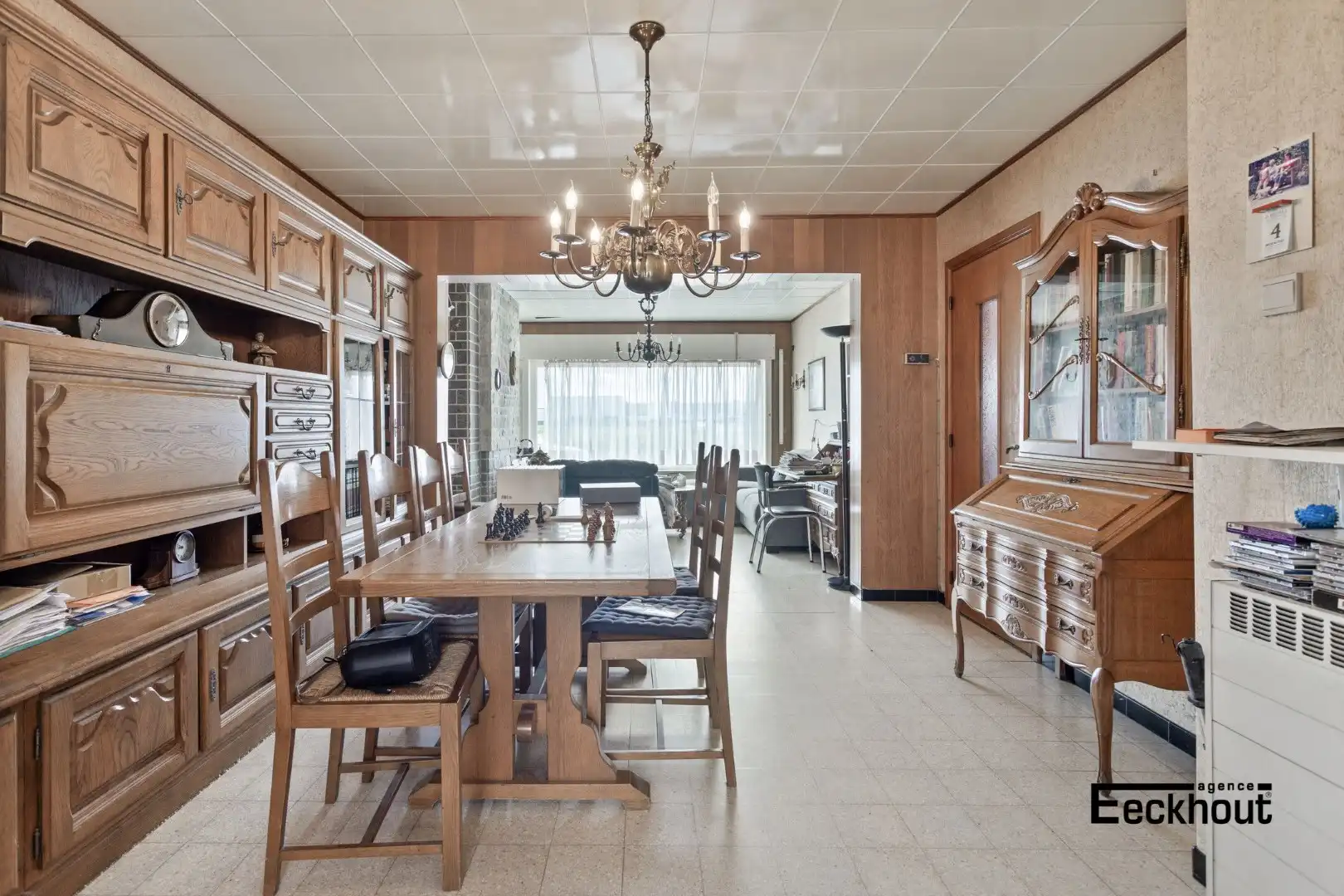 Hoofdfoto van de publicatie: Ruime te renoveren woning met achterliggende atelier/garage en open zicht op kanaal Oostende - Brugge