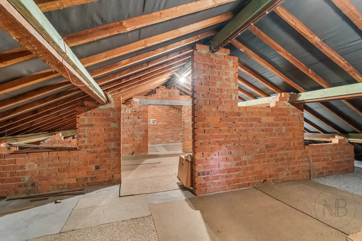 Gelijkvloerse woning met 2 slaapkamers op een uniek perceel van 18a 26ca foto 15