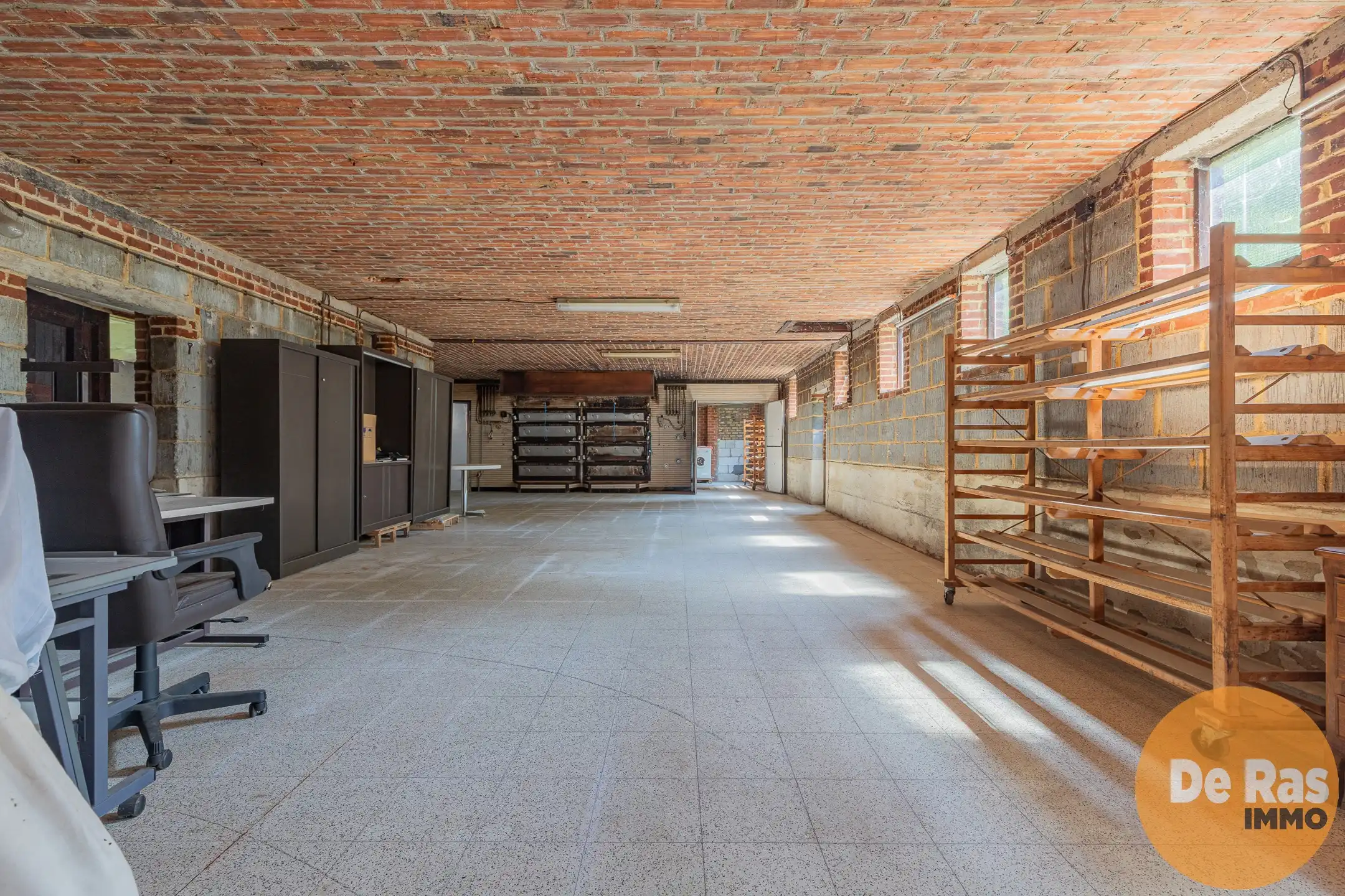 ST-L-ESSE - Ruime burgerwoning met achterliggende ateliers foto 24