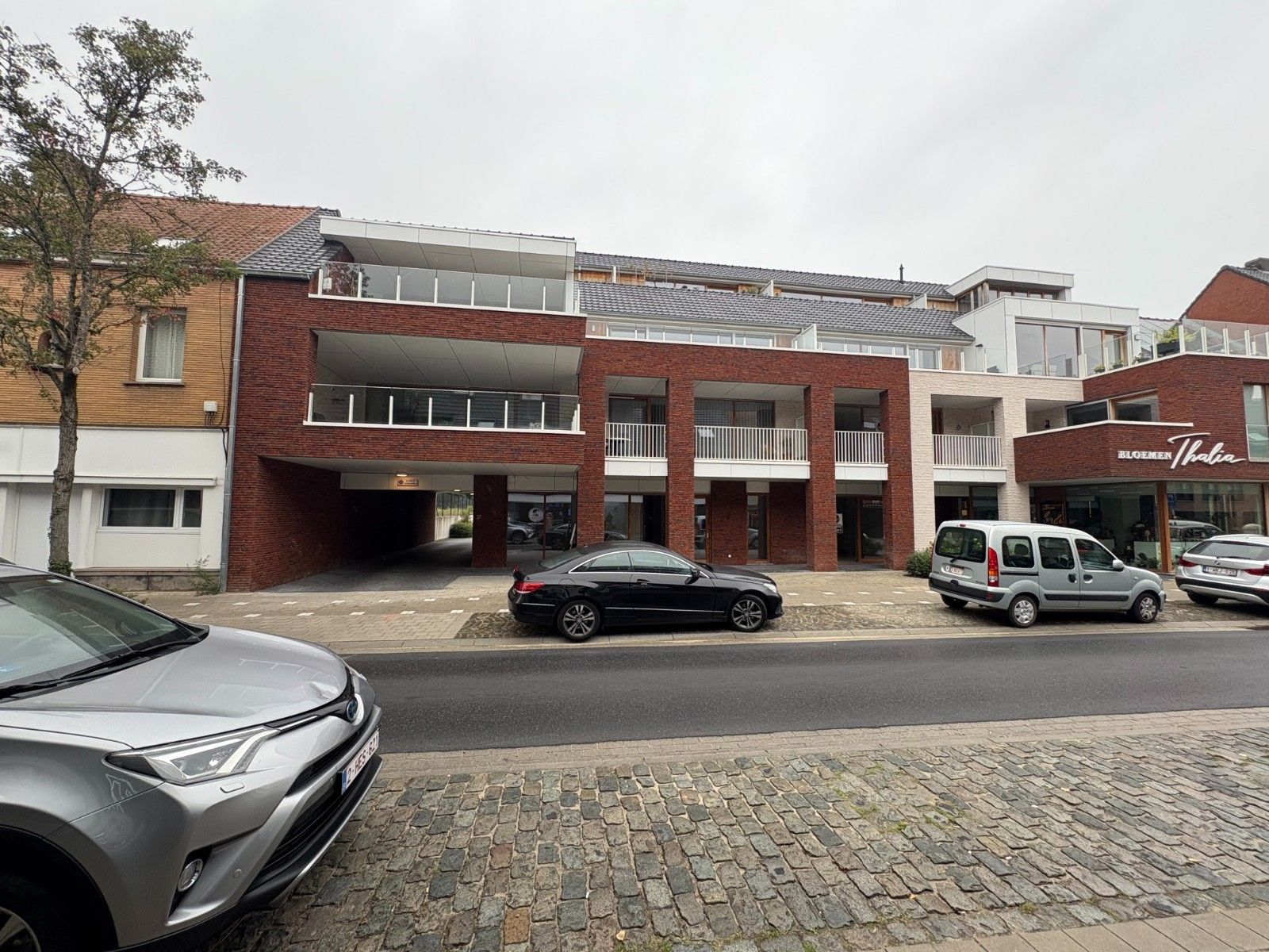 🌿 Modern appartement met zonnig terras en staanplaats – ideaal gelegen! foto {{pictureIndex}}