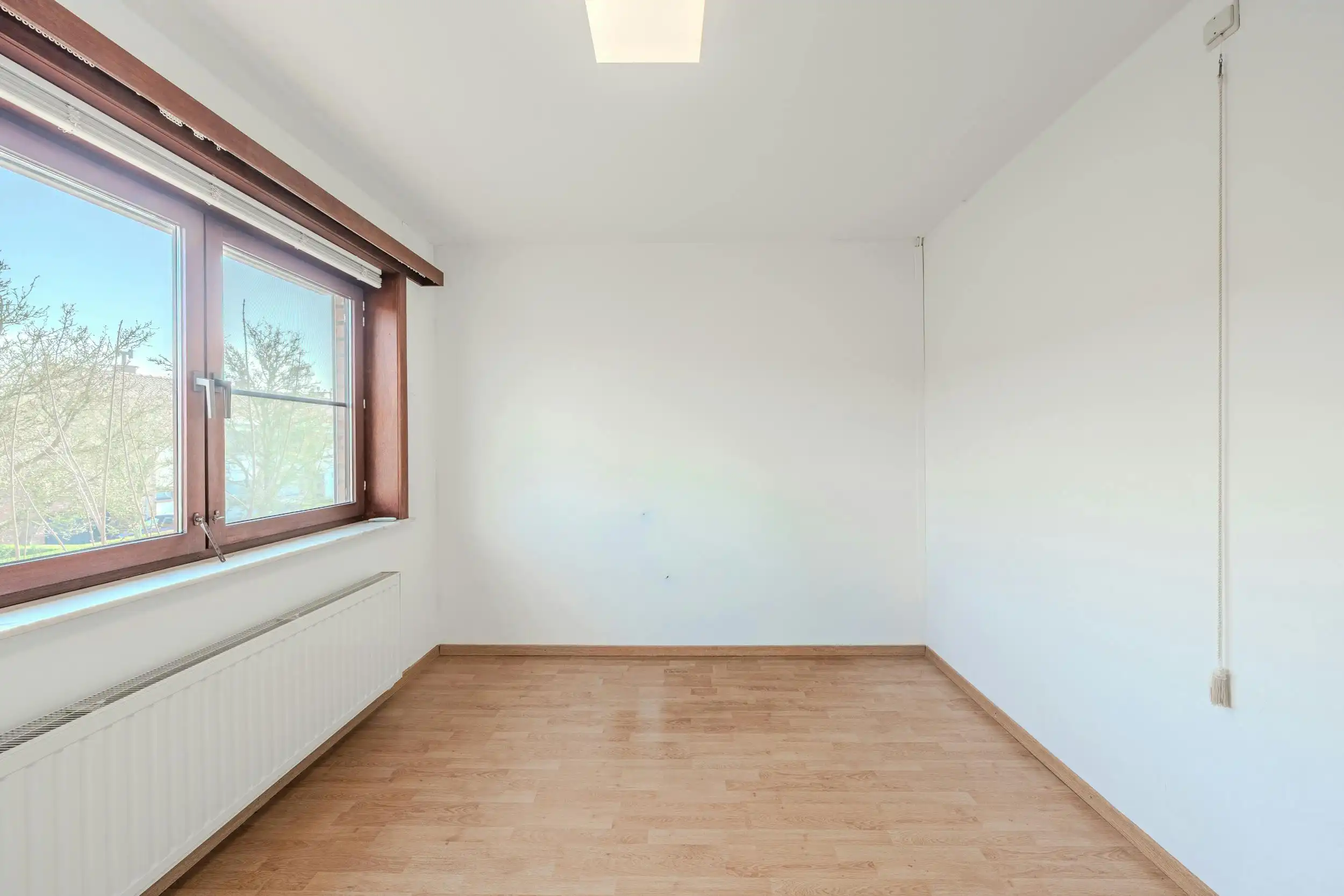 Halfopen woning met 4 slpks en zonnige tuin te Mariakerke foto 12