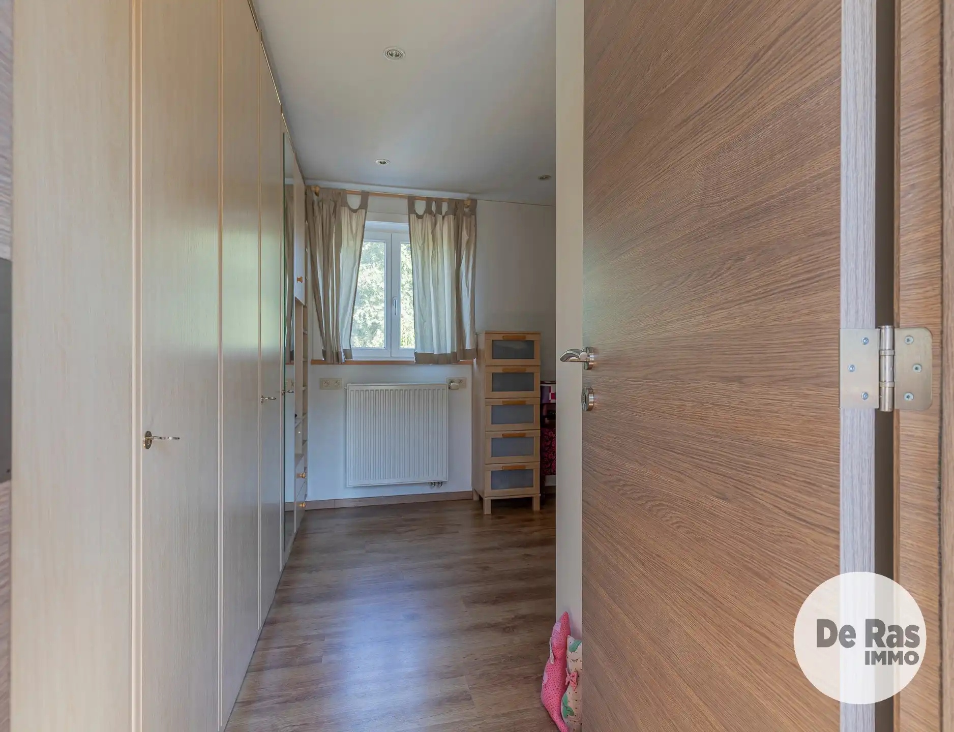 AALST- INSTAPKLARE WONING OP HEEL RUSTIGE LOCATIE foto 18