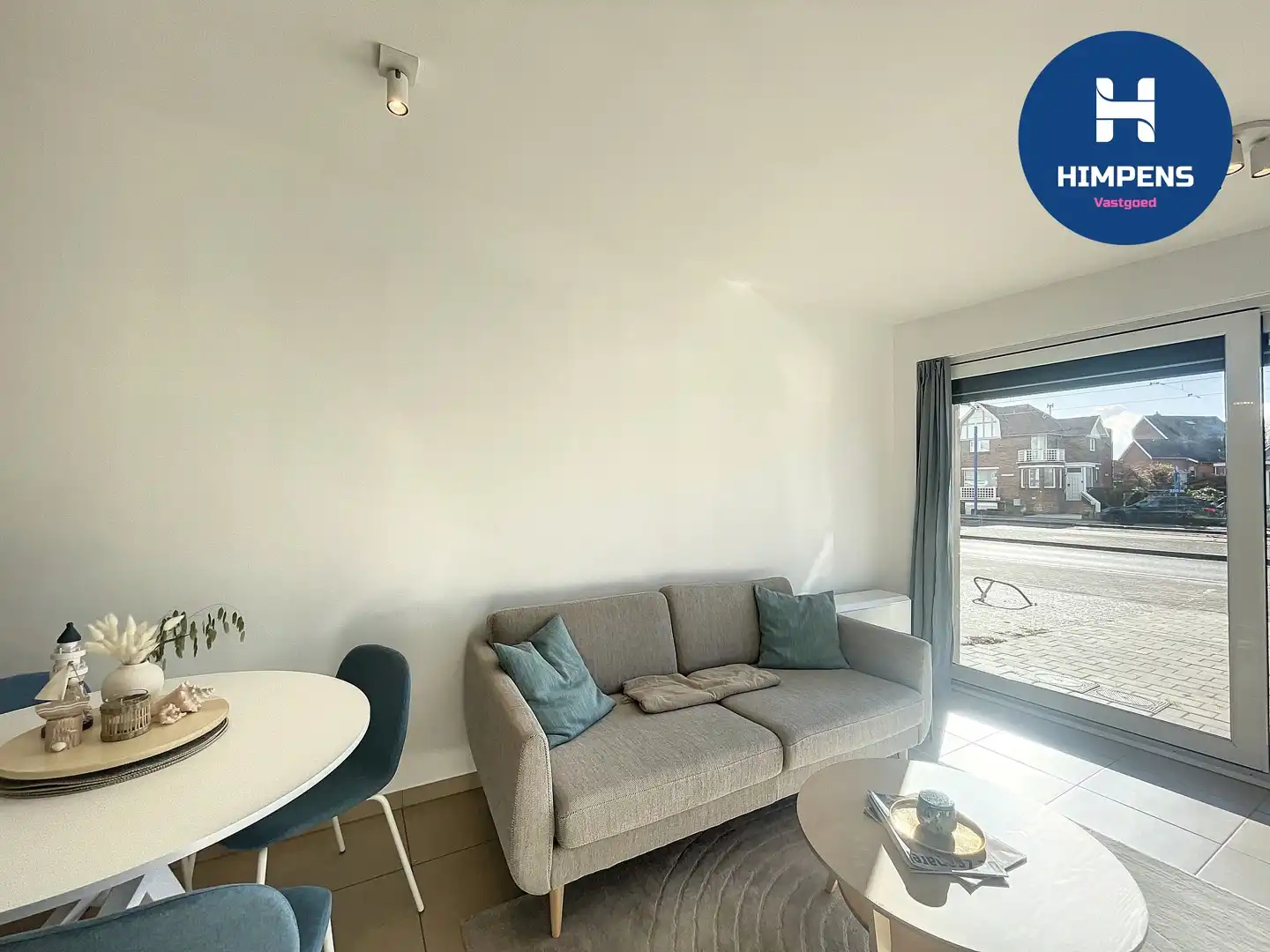 Instapklaar appartement met terras in Koksijde foto 7