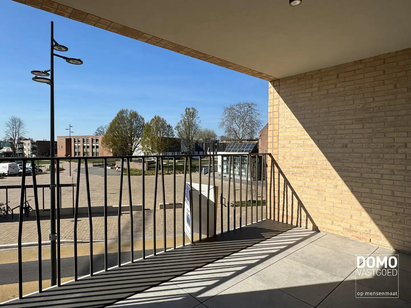VOLLEDIG AFGEWERKT NIEUWBOUWAPPARTEMENT MET 2 SLAAPKAMERS, TERRAS, ONDERGRONDSE AUTOSTANDPLAATS EN KELDERBERGING IN RESIDENTIE "DE KWINT" TE ZONHOVEN  foto 10