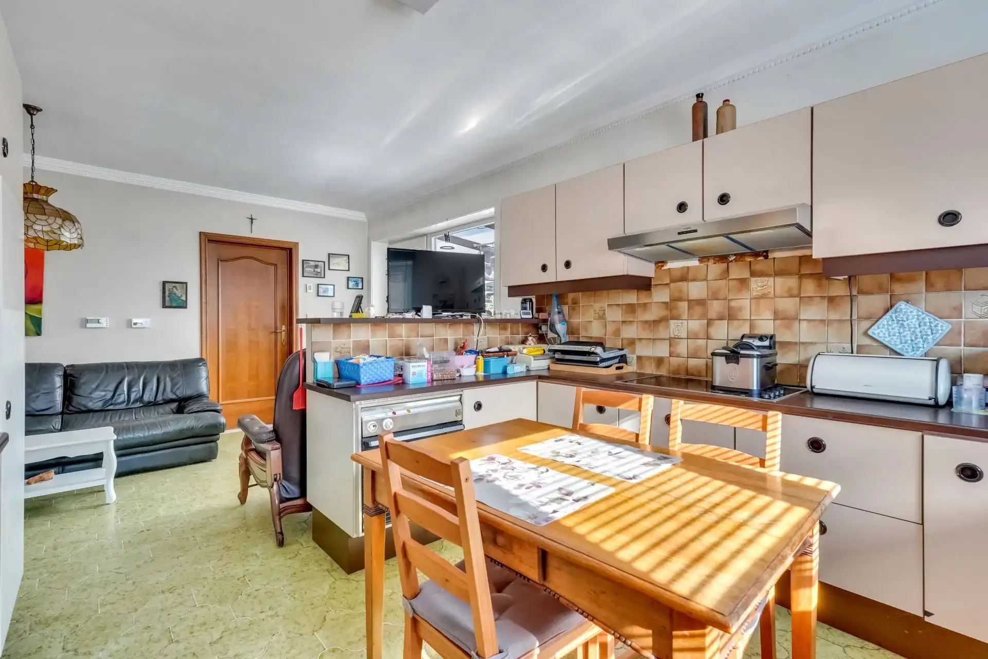 Ruime villa met 3 slaapkamers, dubbele garage en zolder van 116m² - landelijke topligging in Schalkhoven foto 9