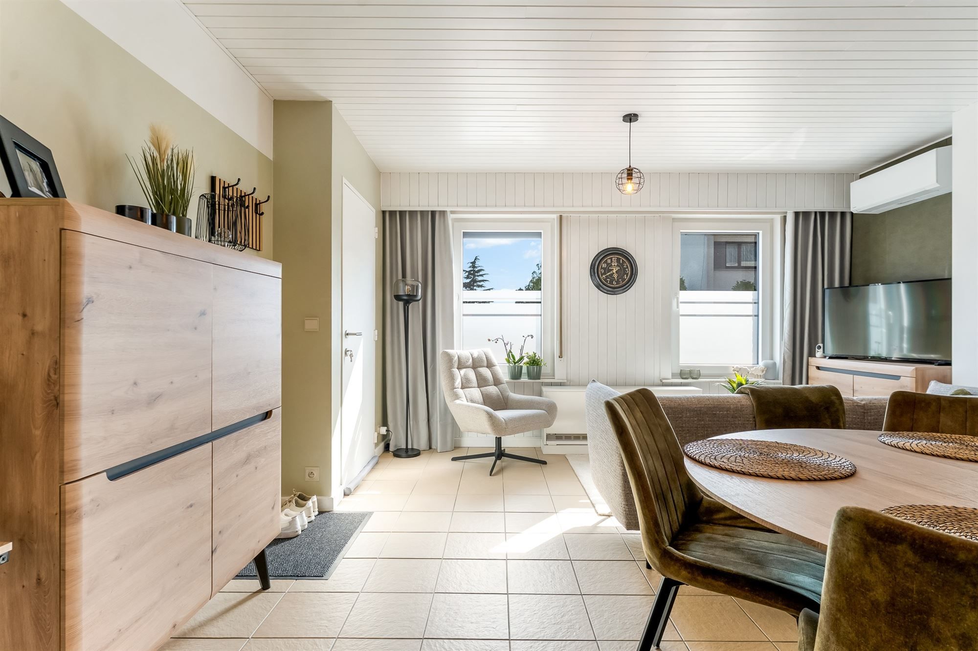 GOED GELEGEN OPBRENGSTEIGENDOM MET 2 APPARTEMENTEN foto 7