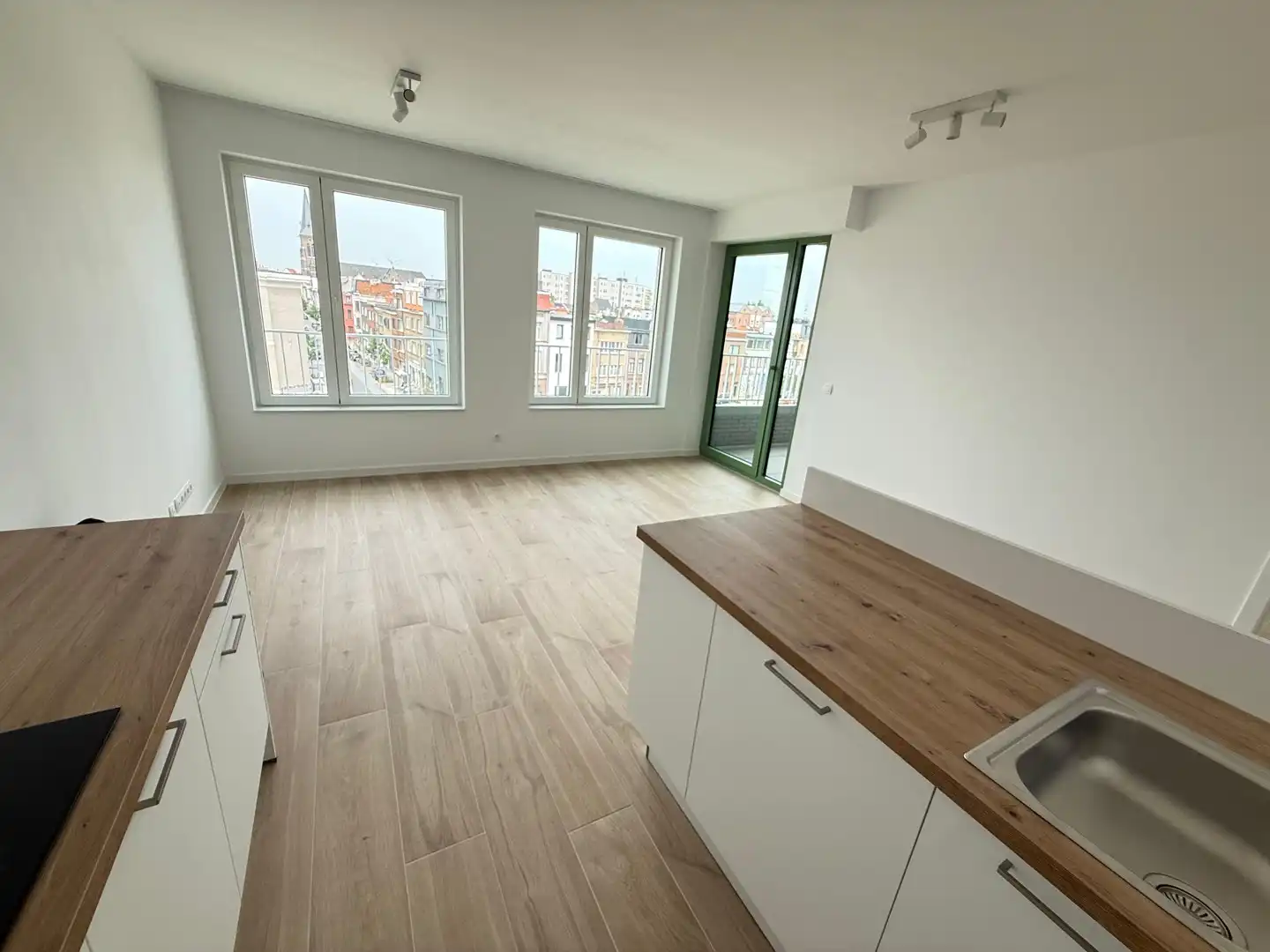 NIEUW APPARTEMENT MET TERRAS foto 3