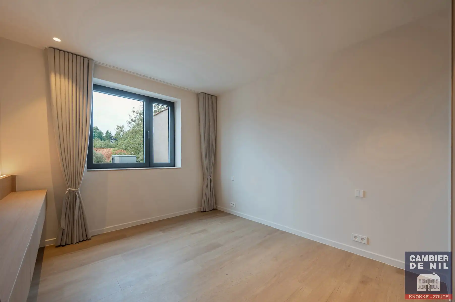 Schitterend afgewerkte nieuwbouwwoning, zeer centraal gelegen, op enkele passen van de groentemarkt foto 17