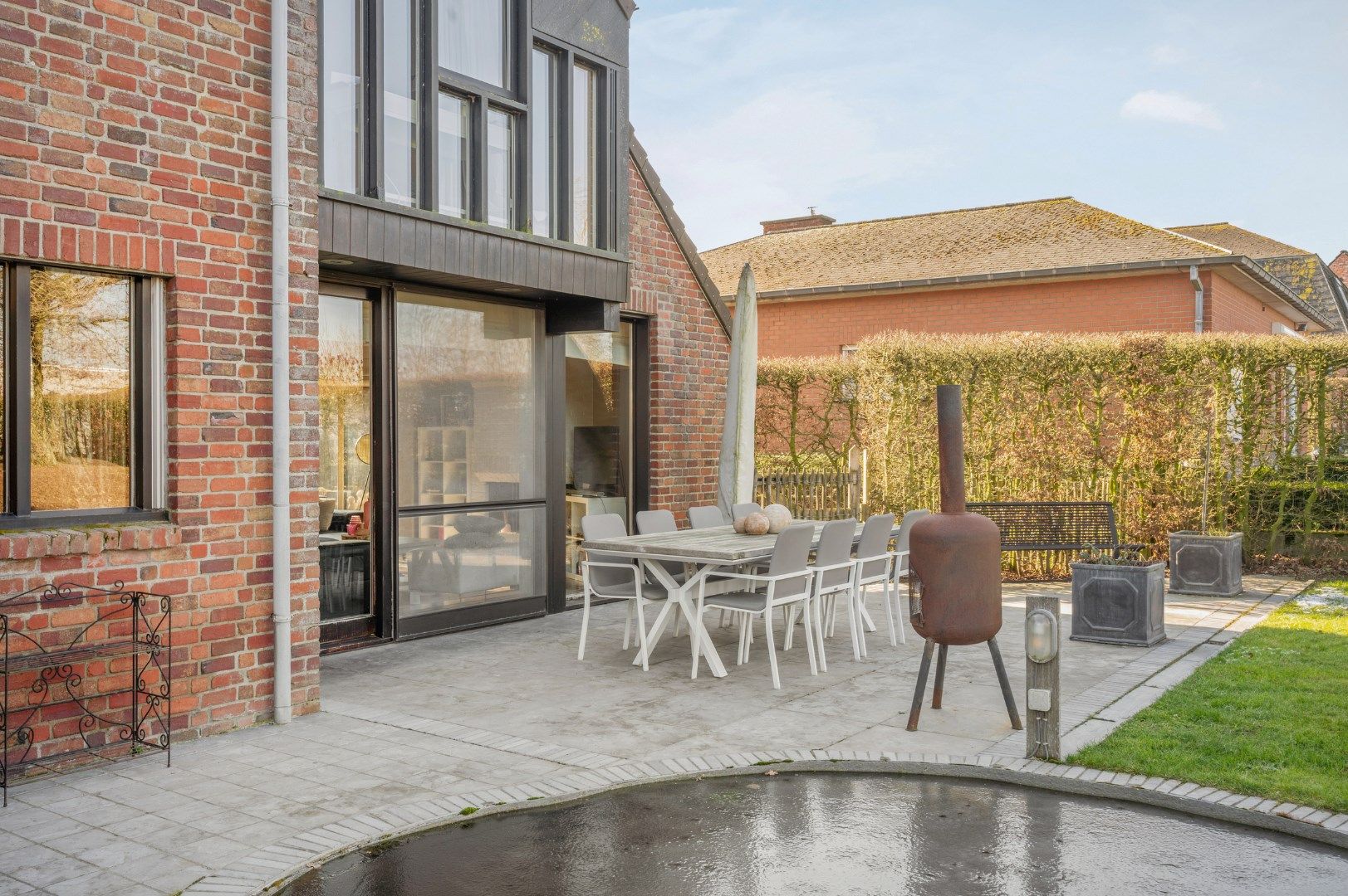 Ruime originele villa met prachtige tuin. Opp 1327m². foto 12