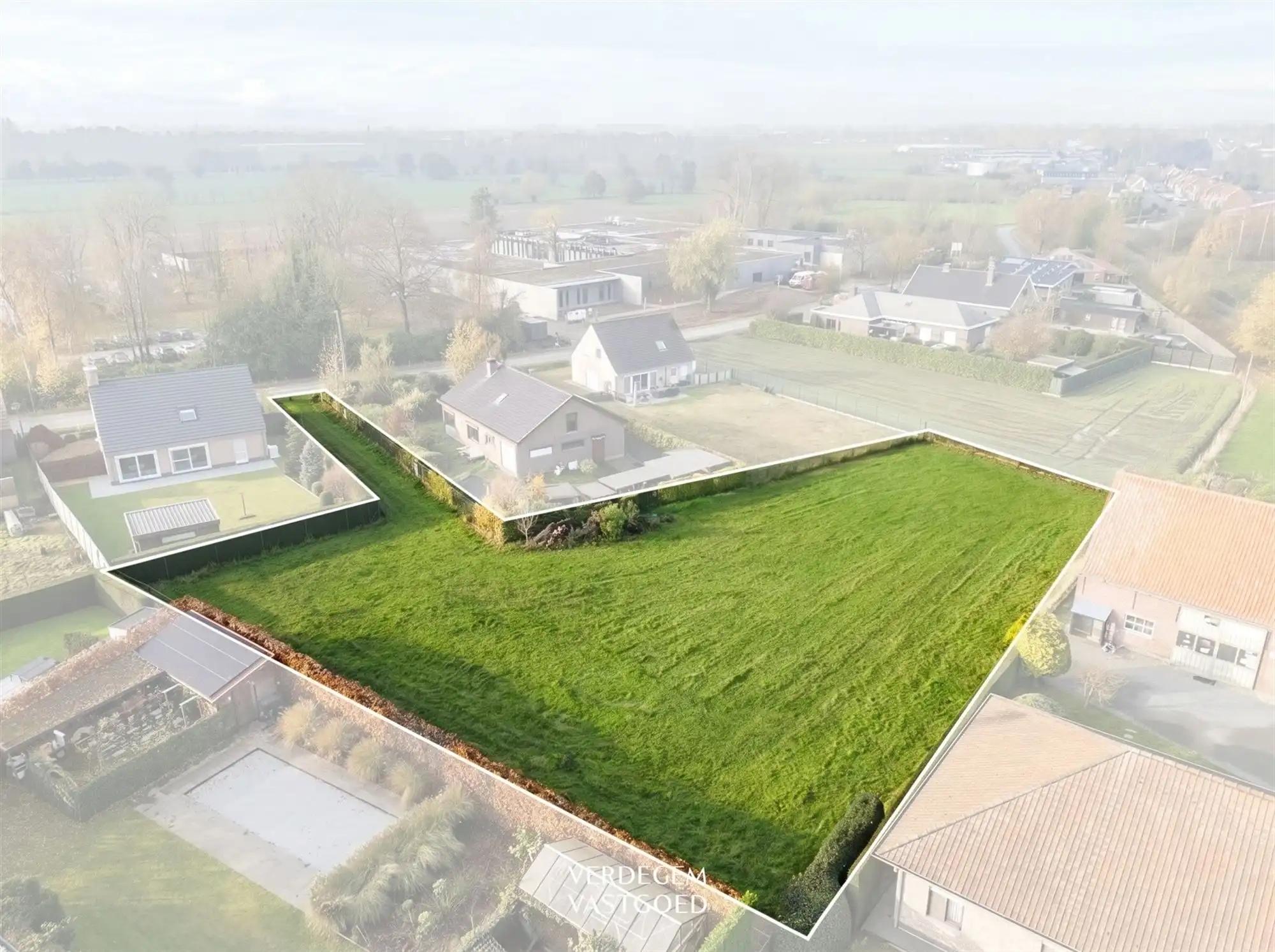 Bouw je droomwoning op dit mooi perceel van 2088m² in tweede bouwlijn foto 2