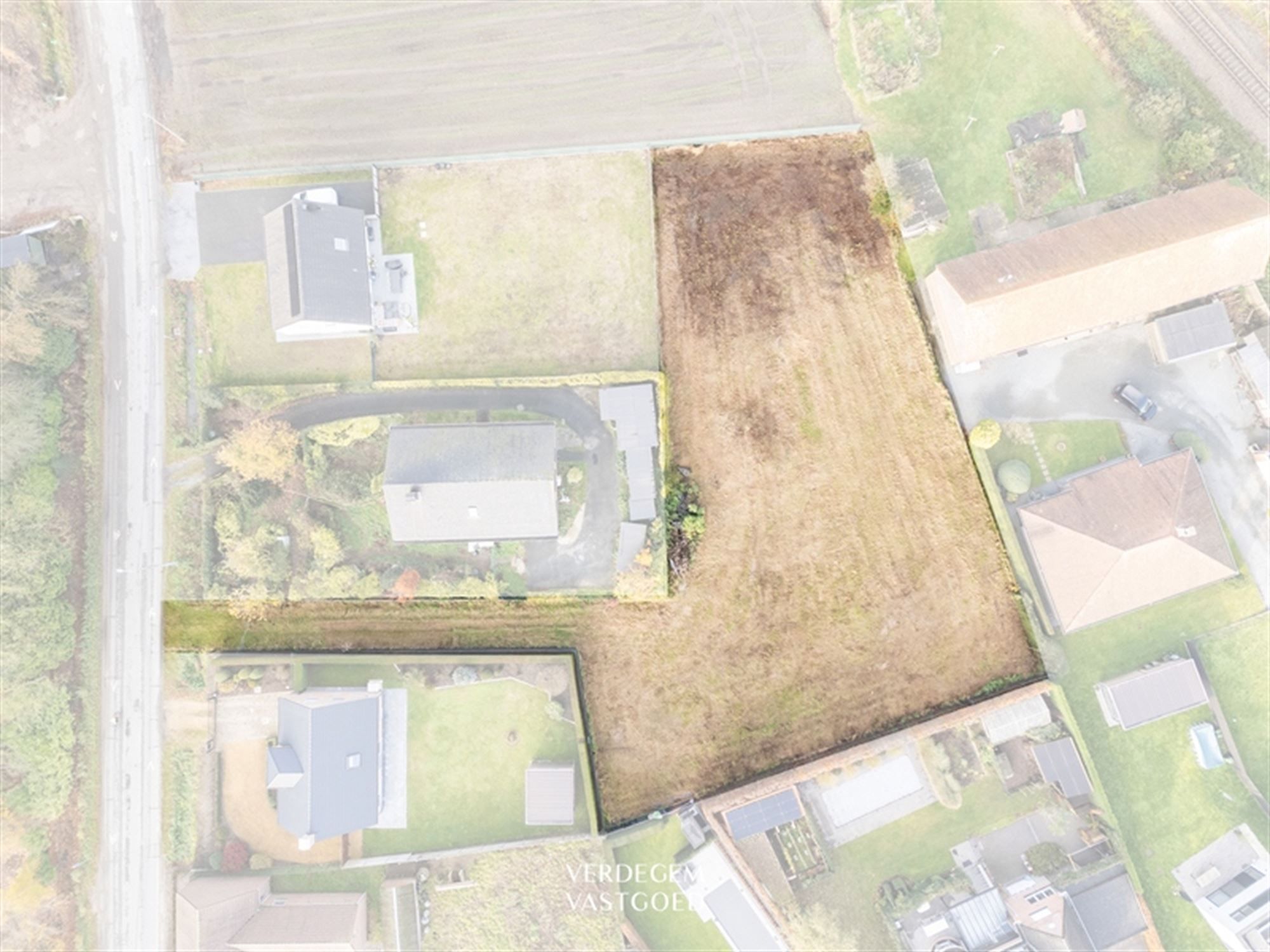 Bouw je droomwoning op dit mooi perceel van 2088m² in tweede bouwlijn foto 2