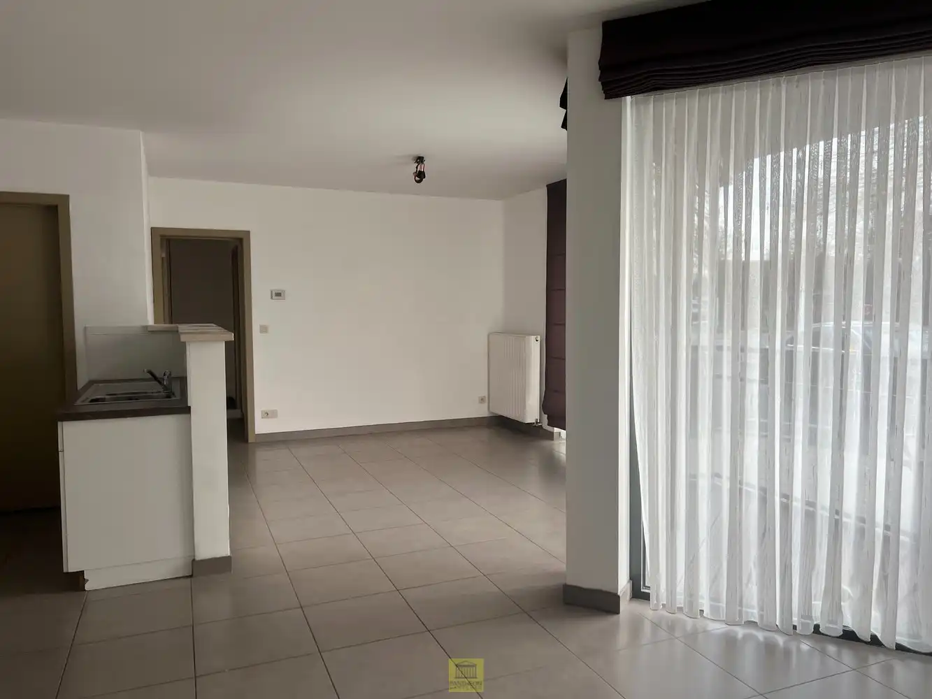 Instapklaar gelijkvloers - 2 slaapkamers - Op toplocatie foto 4