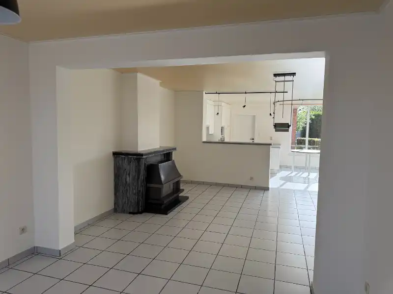 Te huur: charmante woning in het centrum, vlak bij het kanaal en zijn groene omgeving foto 4