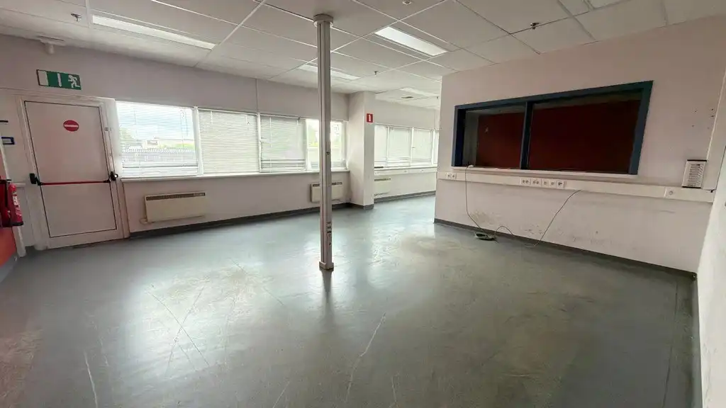 Logistieke loods te huur in industriezone Mechelen-Noord foto 12