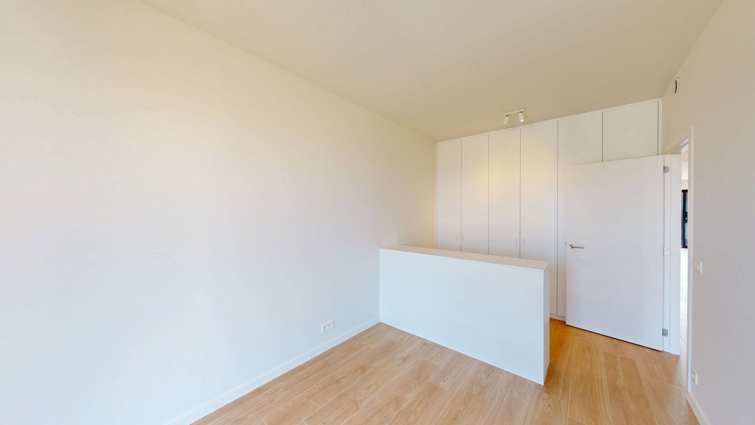 LINKEROEVER - Nieuw appartement met frontaal waterzicht  foto 9
