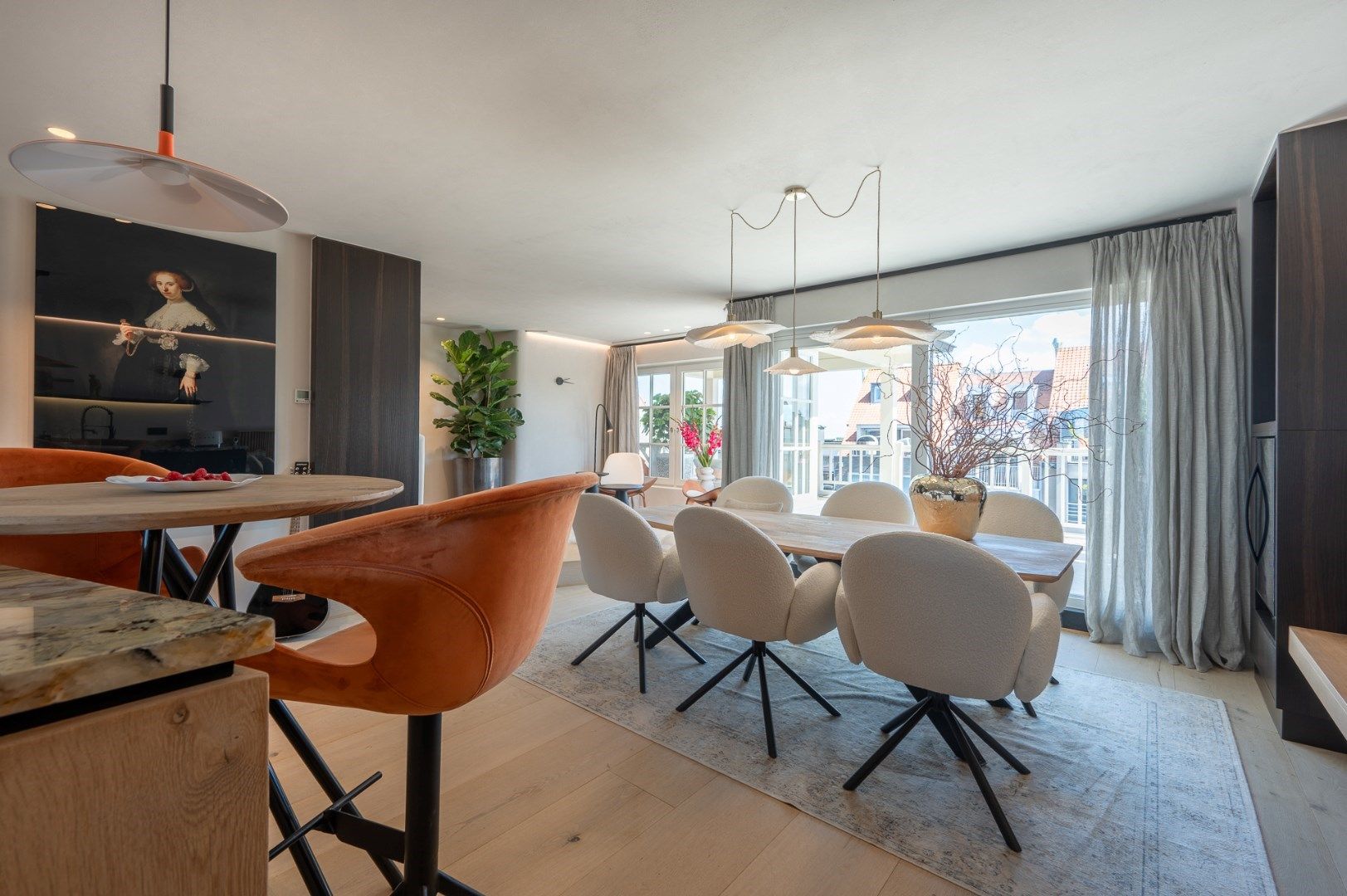 Luxueus gerenoveerd duplex dakappartement met mooie zonneterrassen gelegen in het centrum van Knokke. foto 16