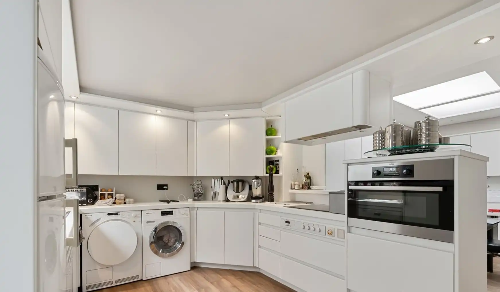 Unieke eigendom waar wonen en ondernemen samenkomen foto 4