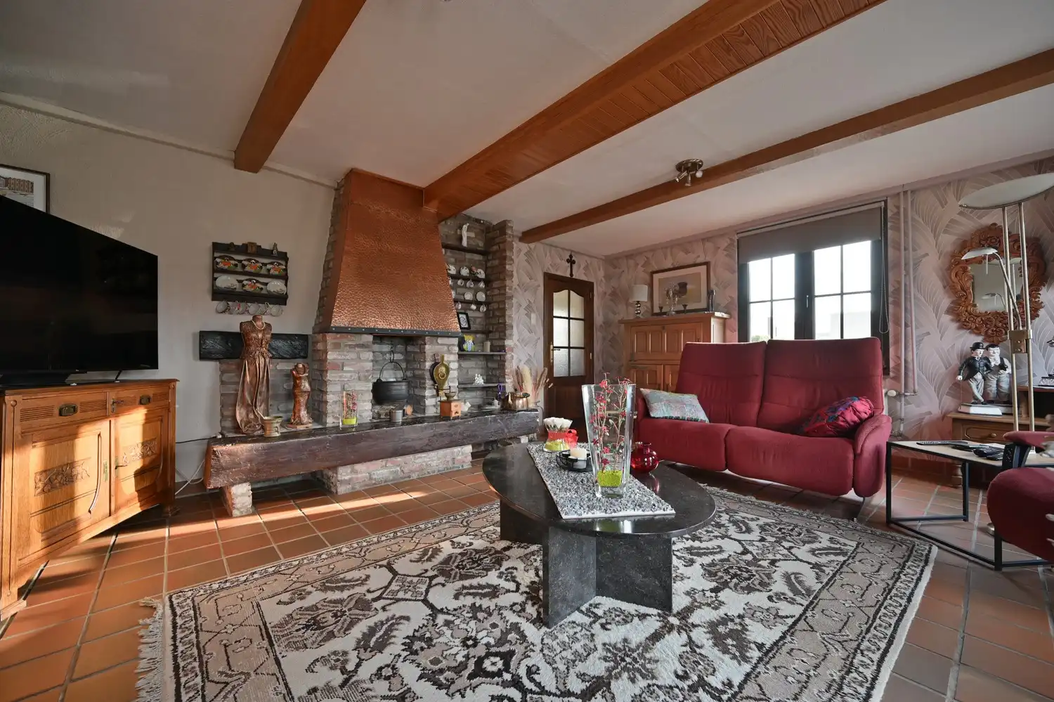 Charmante halfvrijstaande woning in het hart van Neerharen foto 6