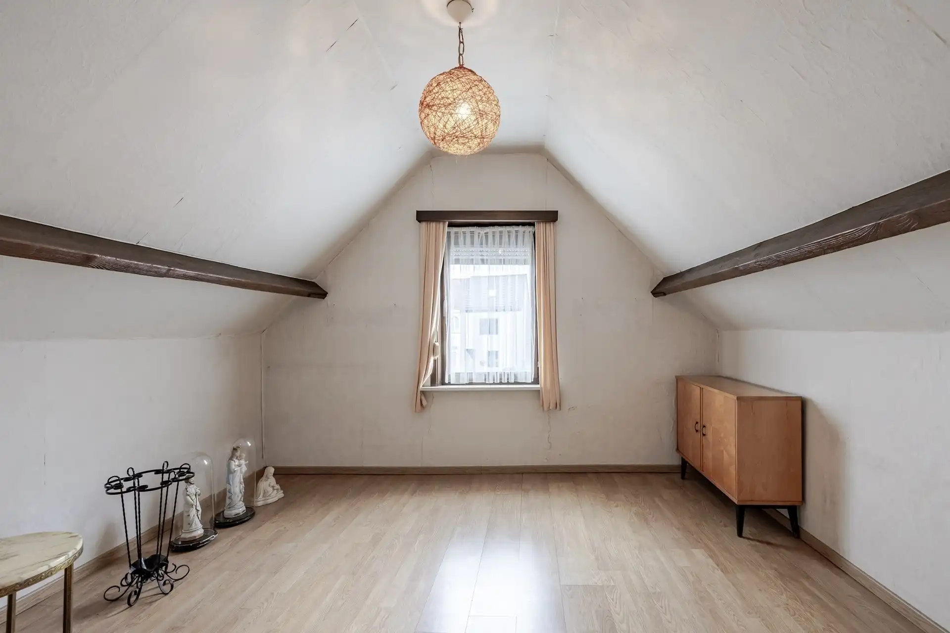 Te renoveren woning op toplocatie! foto 21