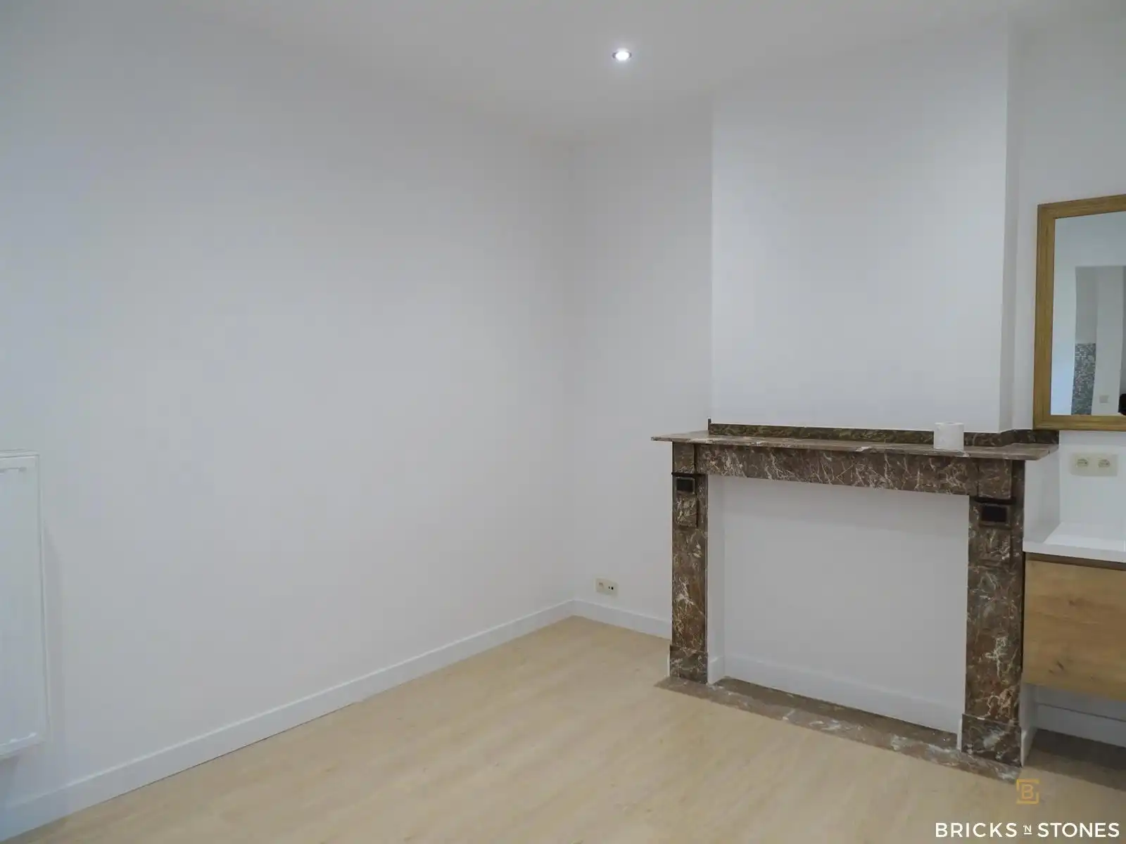 Goedgelegen, leuke studio in goede staat. foto 4
