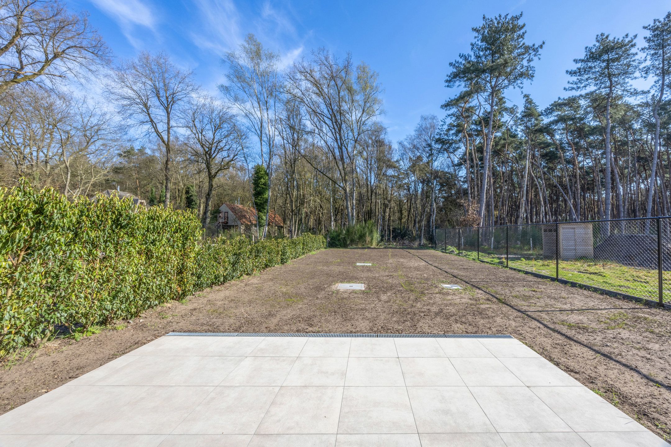 Stijlvolle nieuwbouwkoppelwoning met adembenemend boszicht foto 16
