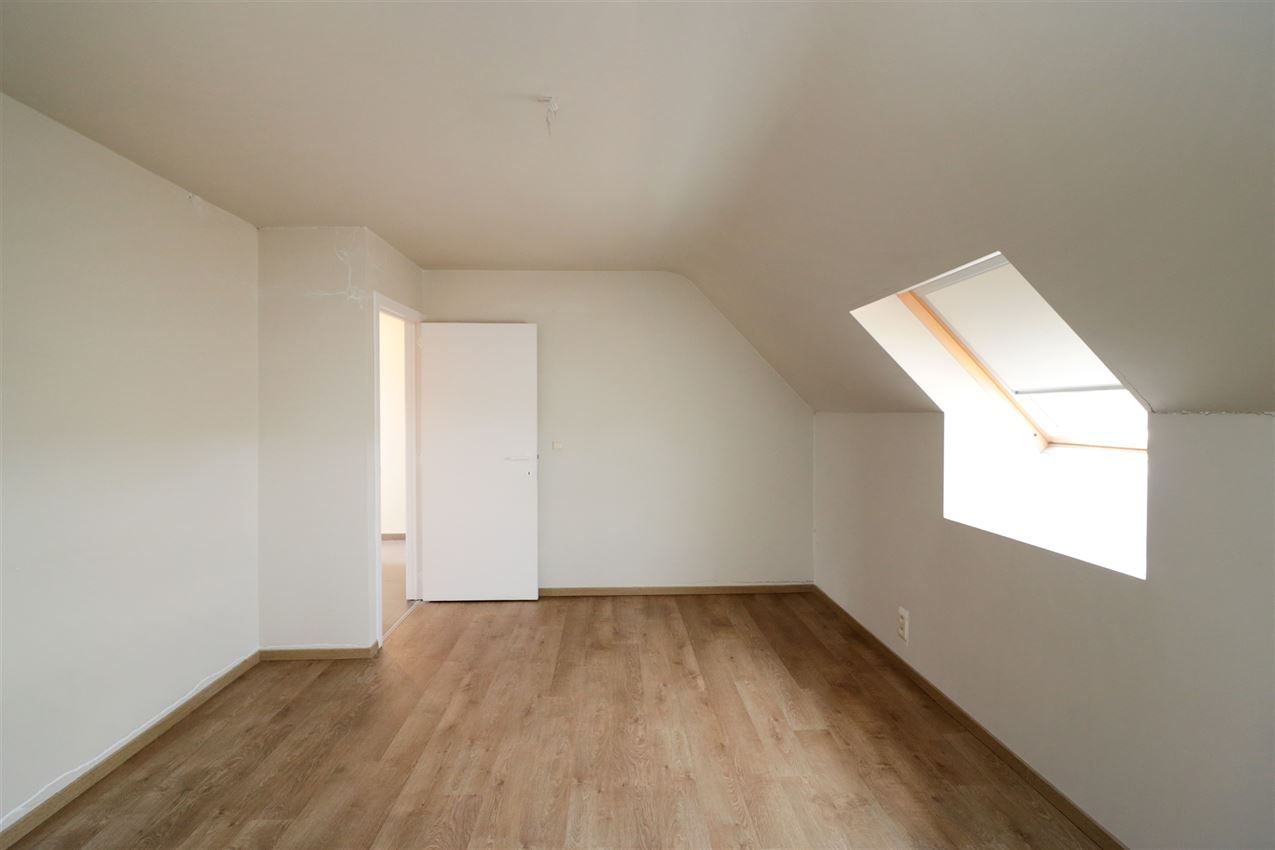 Duplex appartement op 2e verdiep (lift) met 2 slpk., mooi groot terras en dubbele garage   foto 20