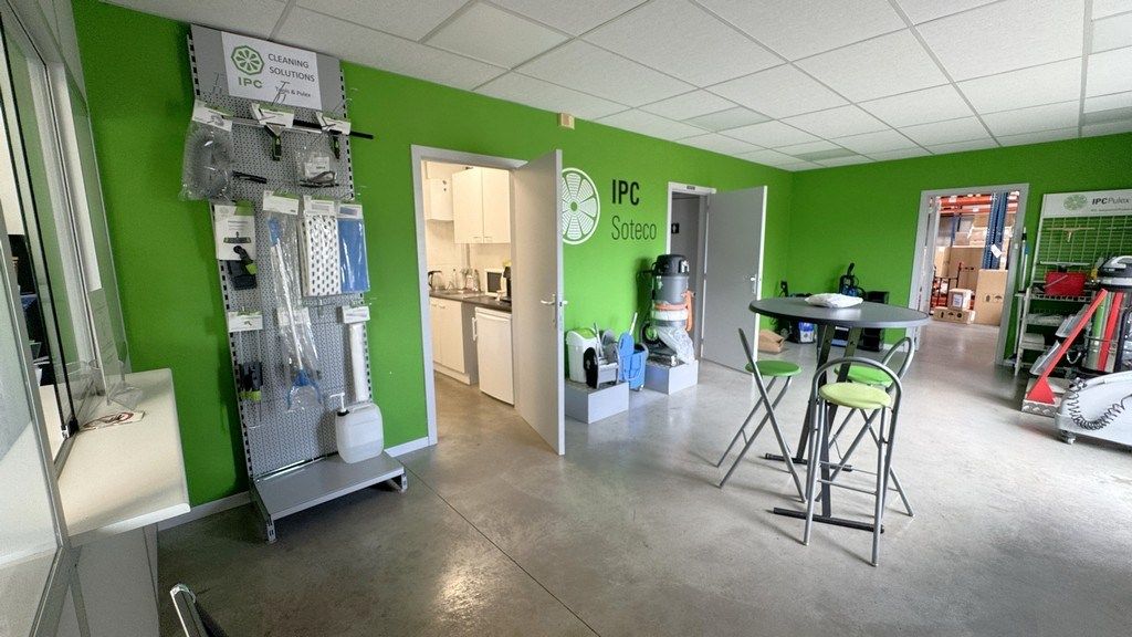 Loods met kantoor te huur nabij E313 te Wommelgem foto 7