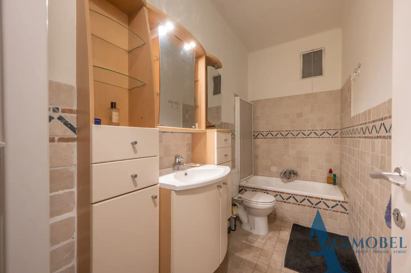 Gelijkvloers appartement met slaaphoek, groots in ligging en toekomstwaarde. foto 10
