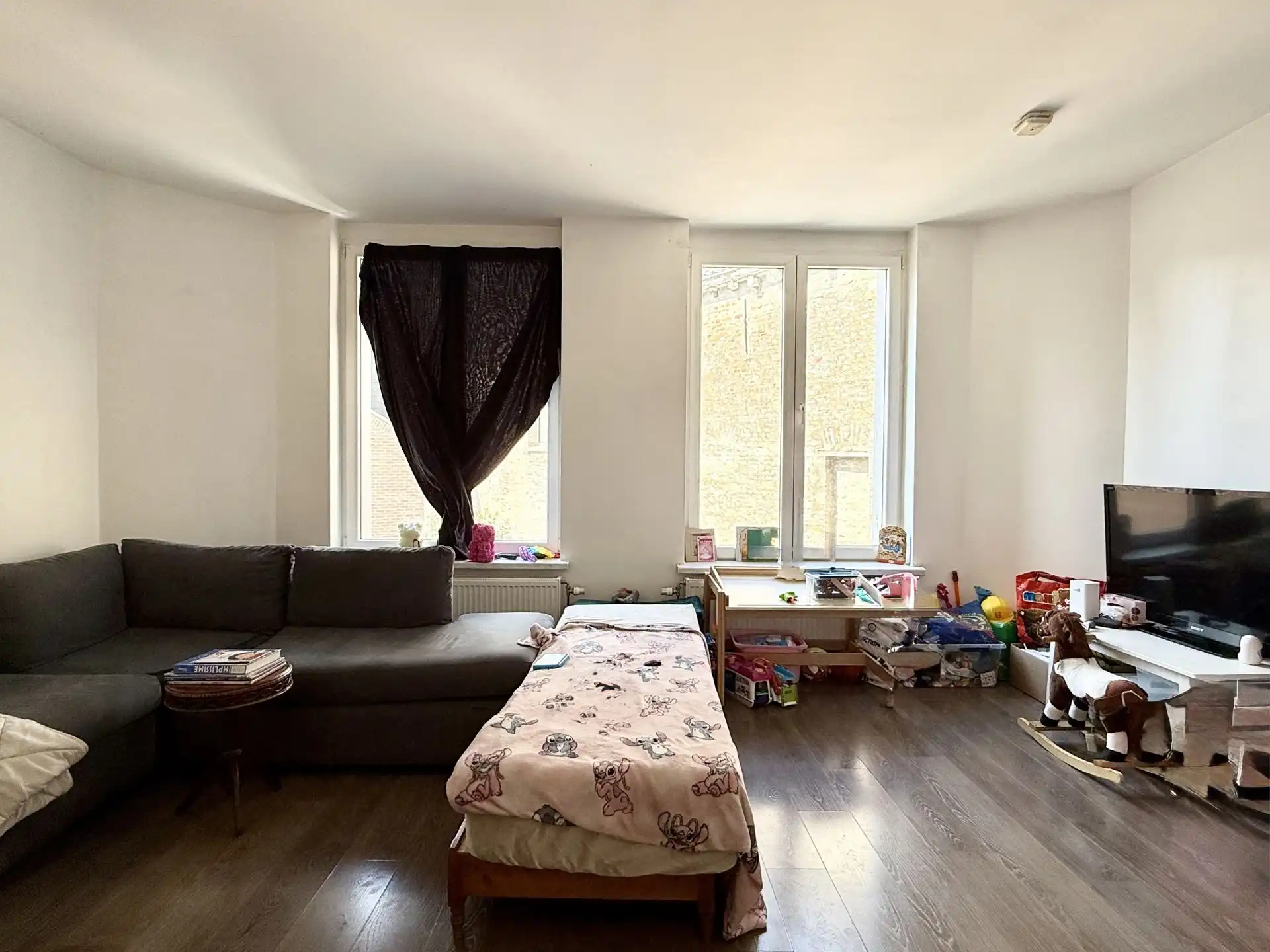 Modern eenslaapkamerappartement in het centrum van Ath foto 3