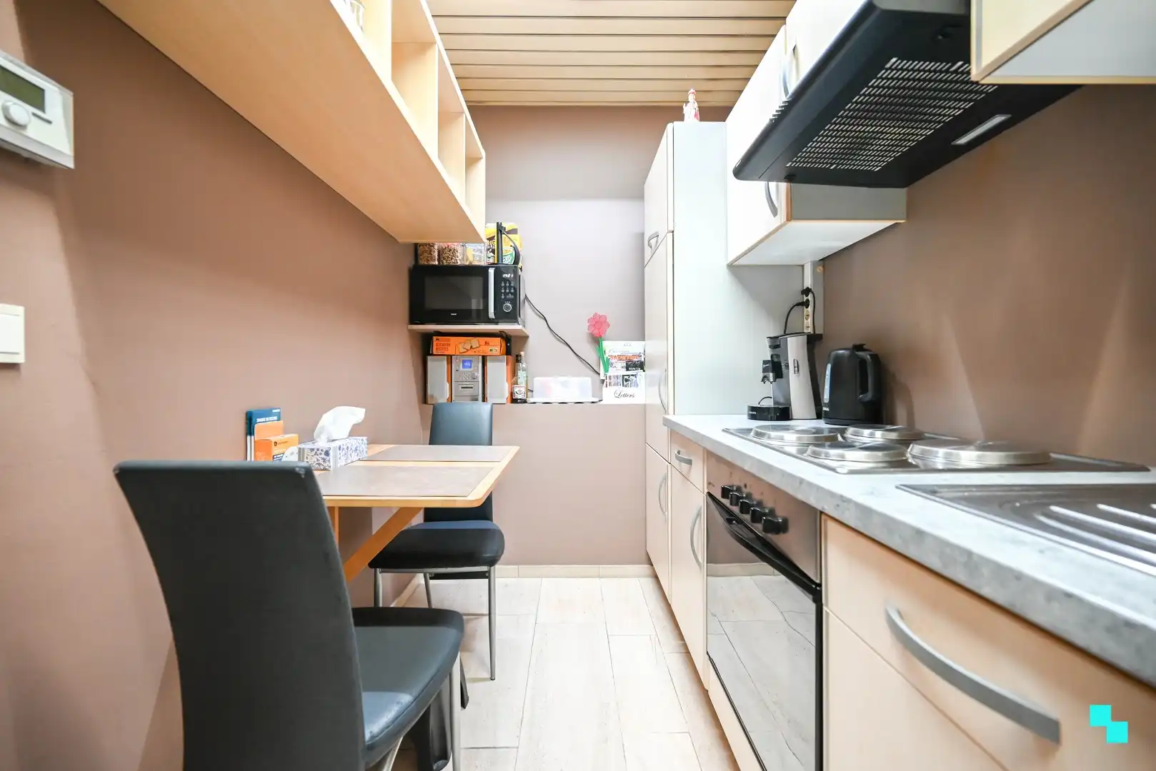 Instapklaar, gelijkvloers appartement in Ooigem foto 10