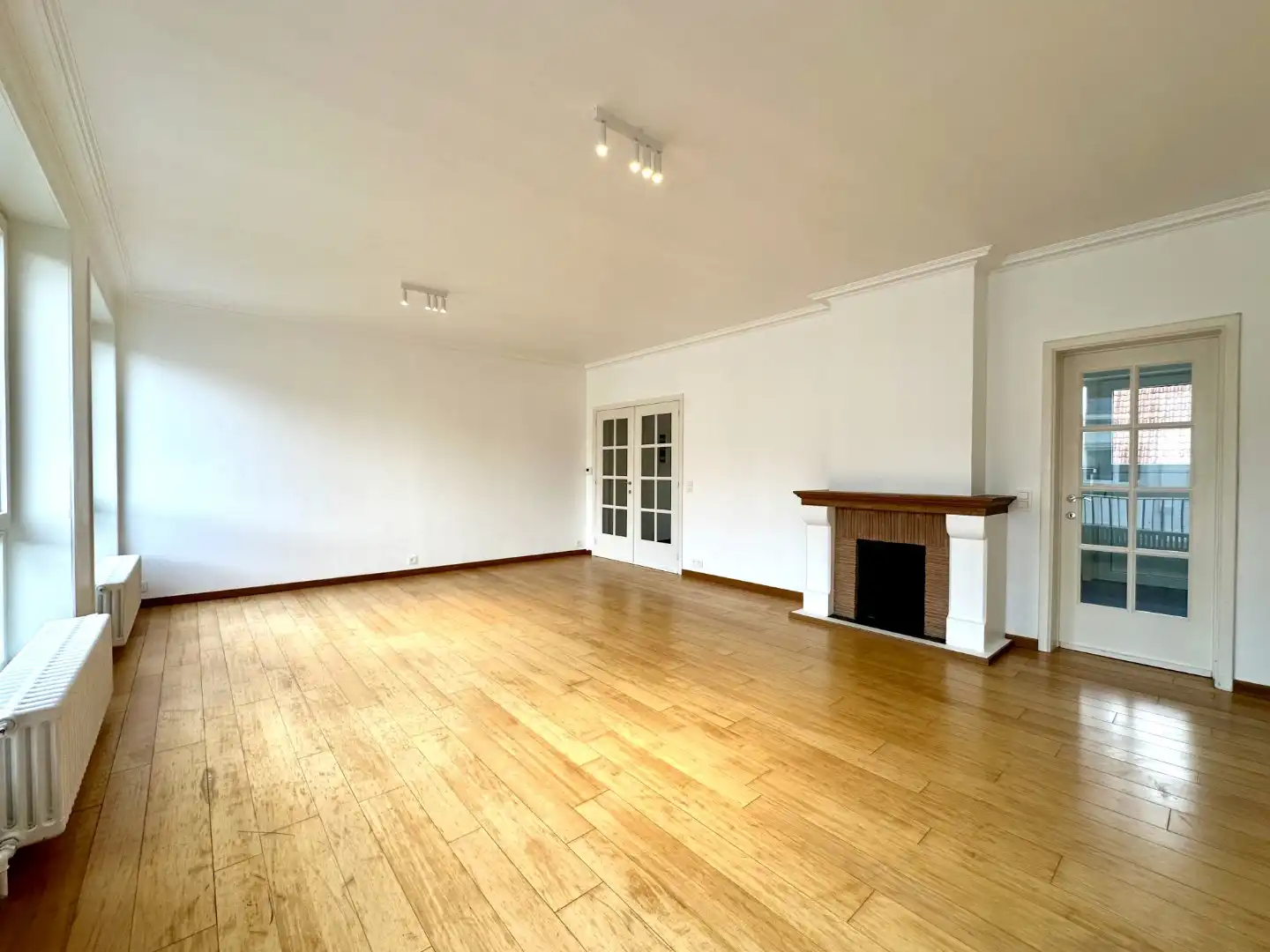 Lichtrijk appartement met twee slaapkamers foto 4