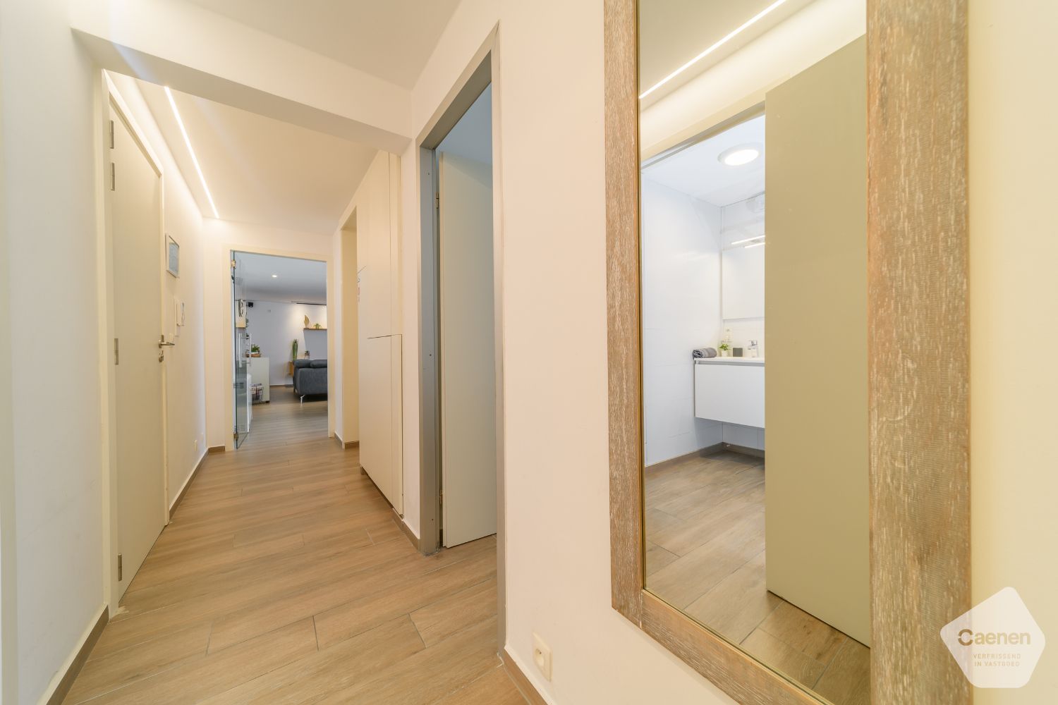 Gelijkvloers, instapklaar appartement met terras en tuin – volledig bemeubeld en op toplocatie vlakbij de Zeedijk! foto 13