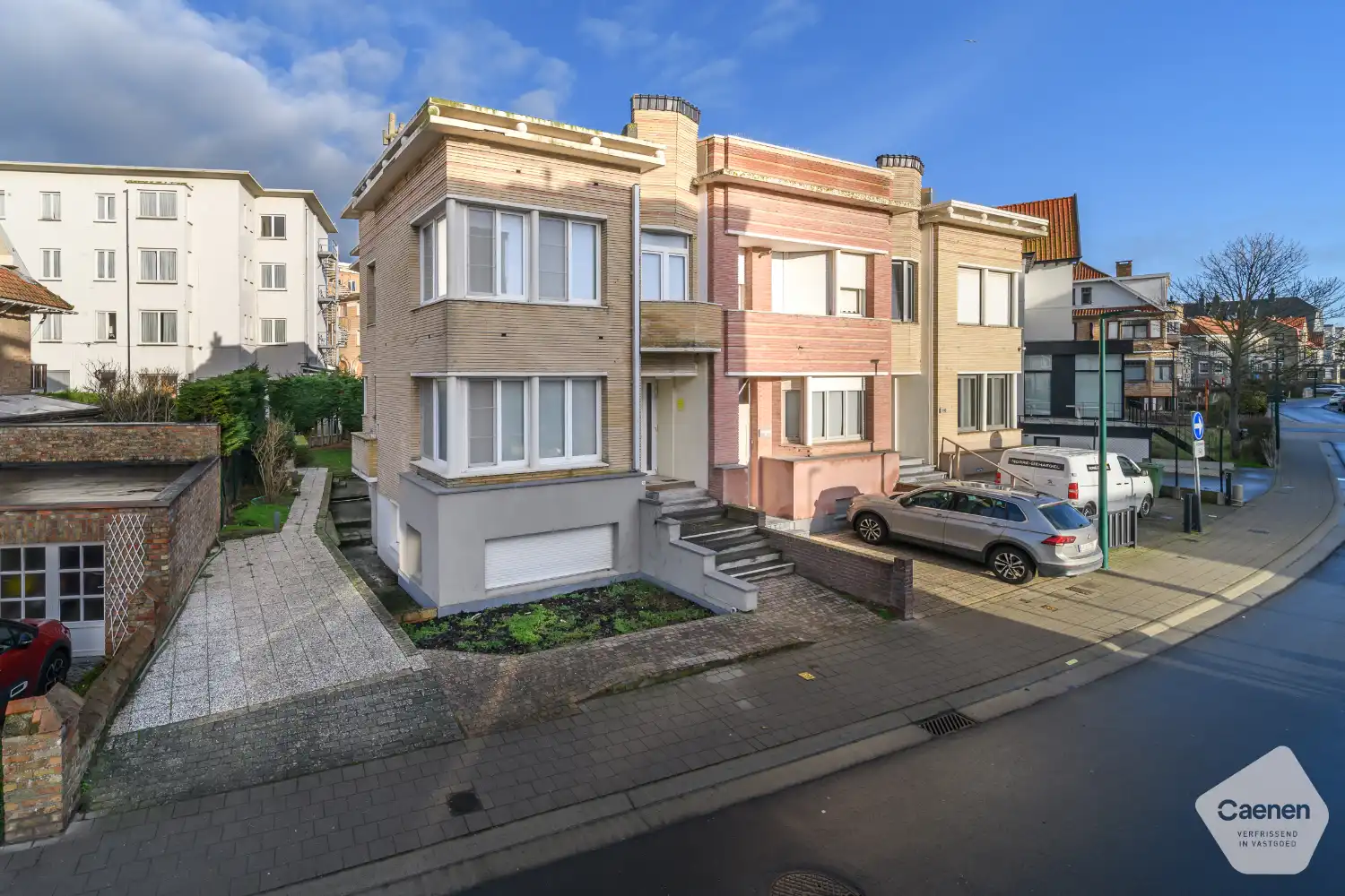 Multifunctionele halfopen woning met uitzonderlijk potentieel op topligging nabij zee en centrum foto 11