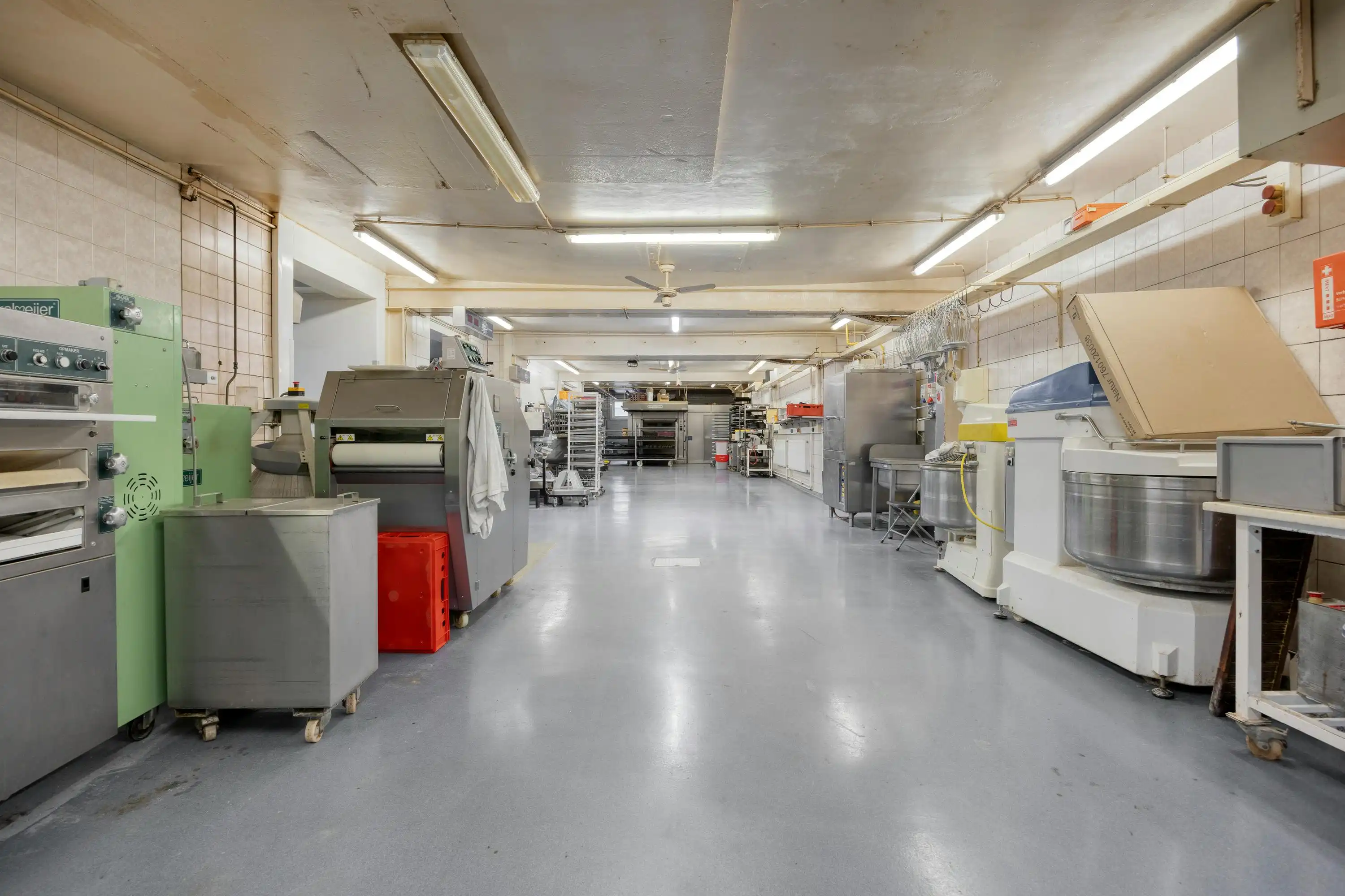 Handelspand met woonst, 6 slpk, in Wildert centrum te koop foto 22