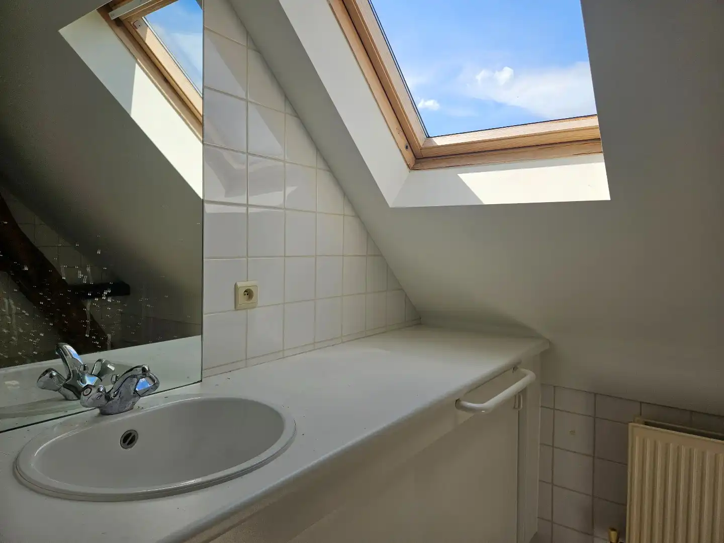 Duplex appartement met 2 ruime slaapkamers in het centrum van Geel! foto 10