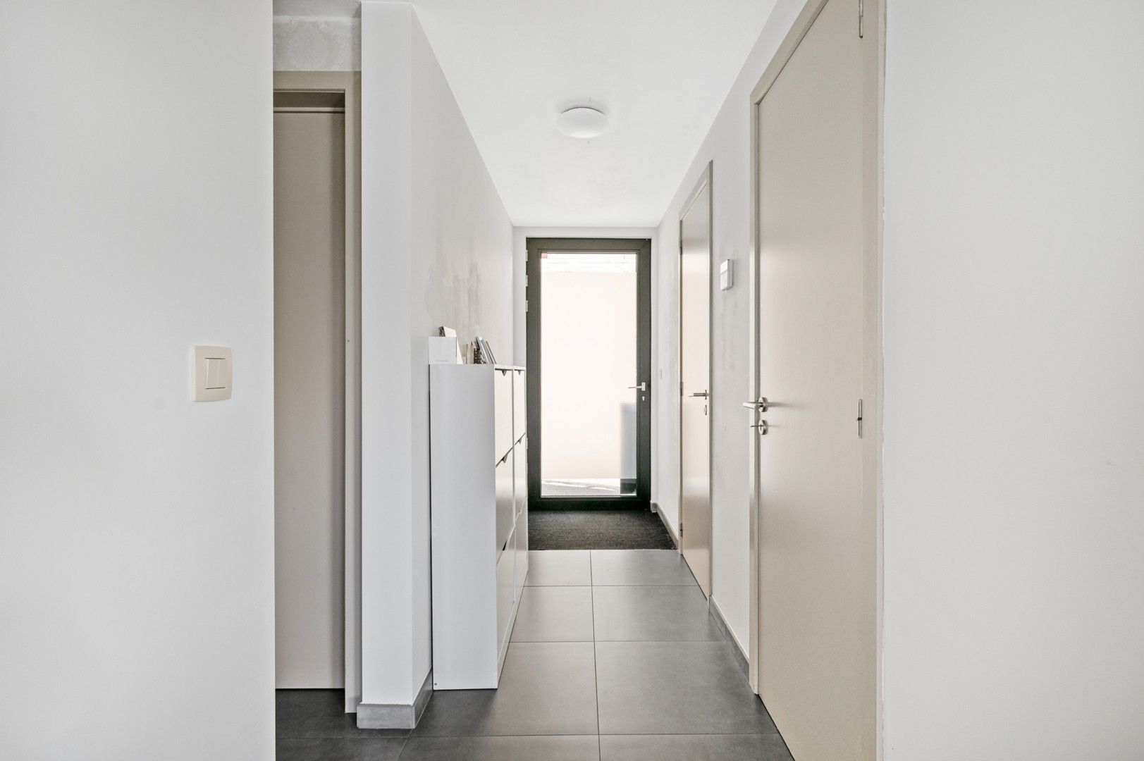 Centraal gelegen gelijkvloers appartement met terras en ondergrondse staanplaats in Herselt foto 5