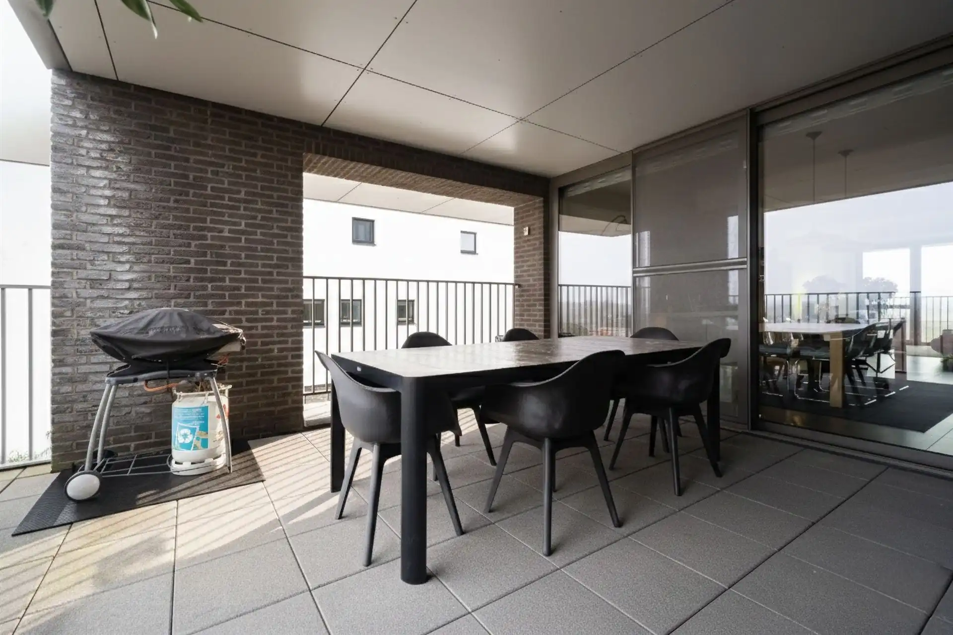 Ruim app op toplocatie met autostaanplaats (+€ 30.000) foto 17