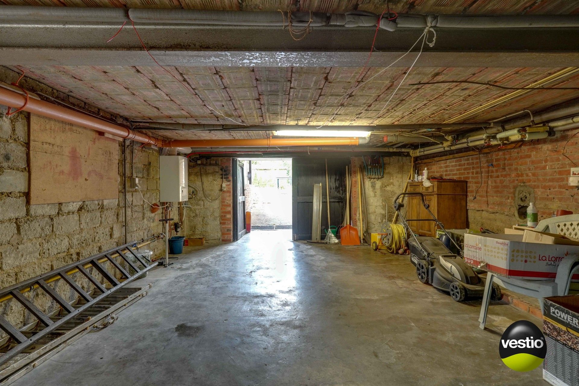 GELIJKVLOERSE WONING OP 10,61 ARE foto 19