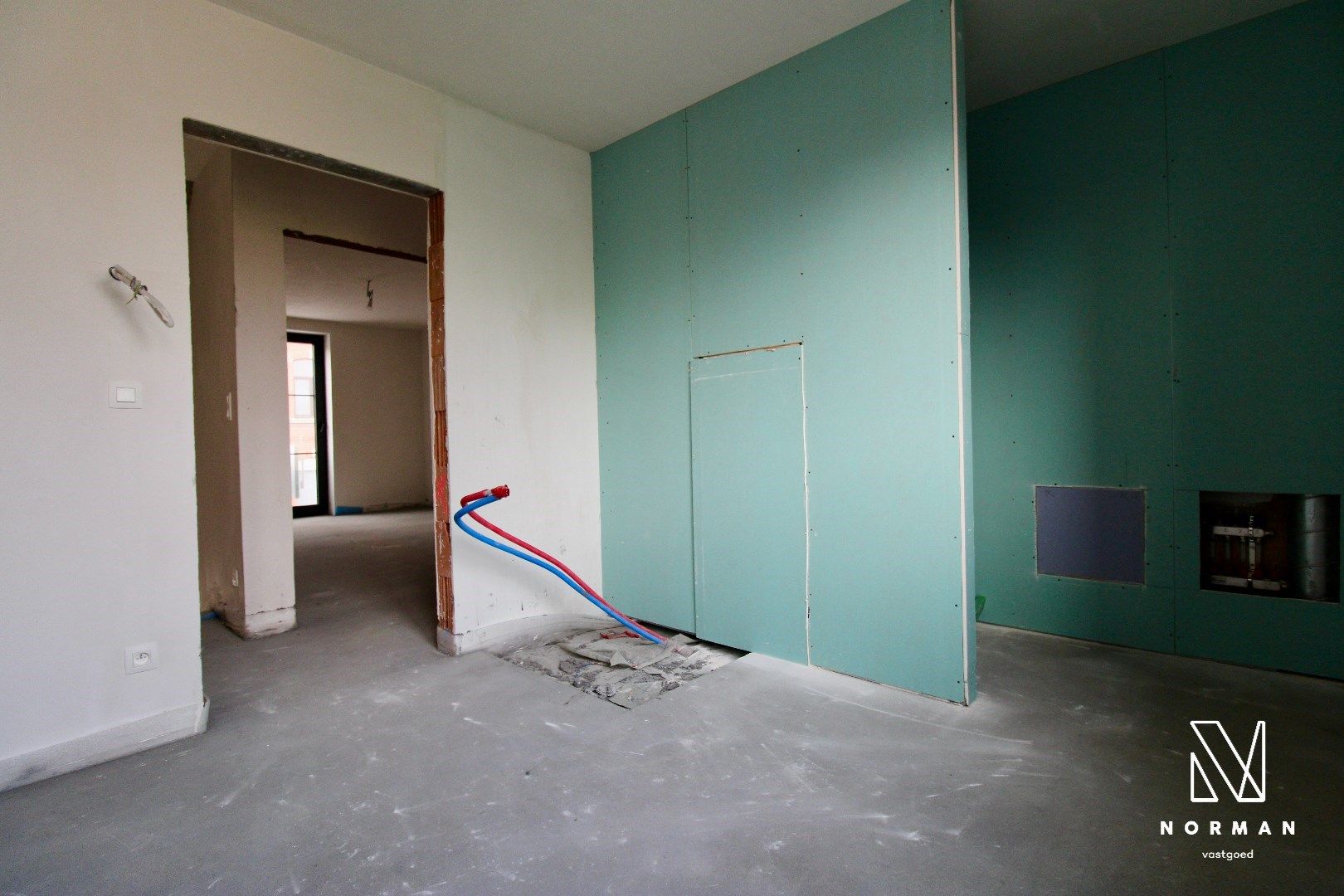 Nieuwbouwwoning met 5 kamers, inpandige garage en prachtig uitzicht foto 9