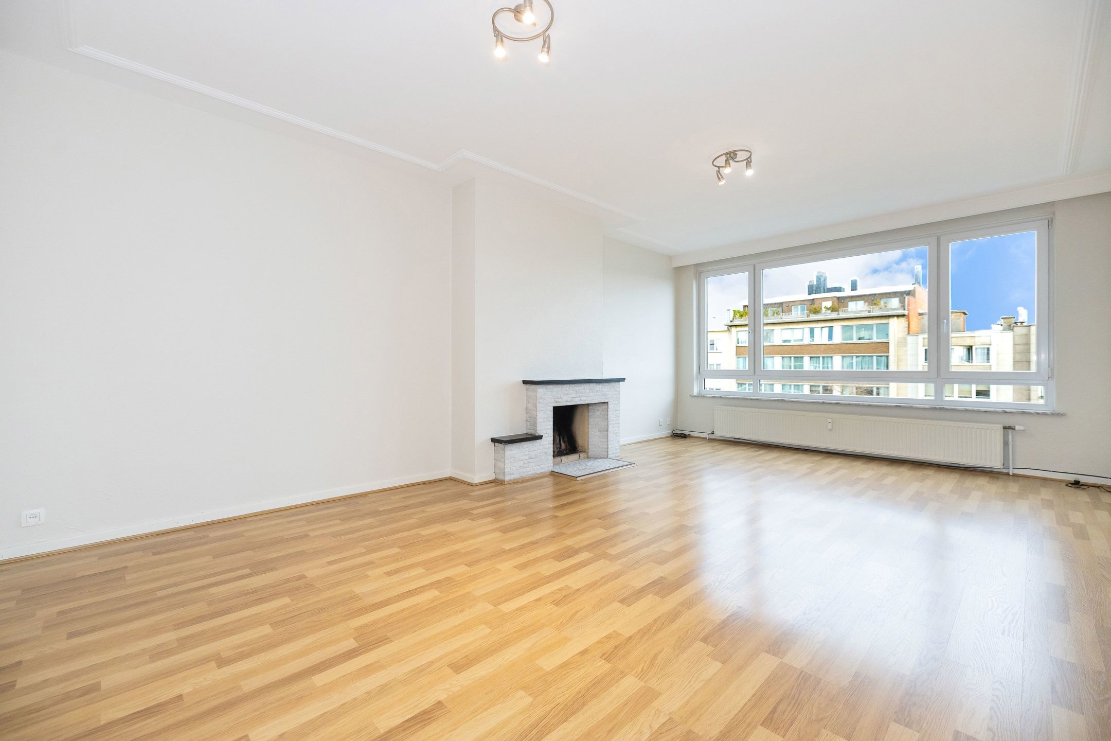 Mooi appartement 2 slaapkamers van ± 90 m² + garage als optie foto {{pictureIndex}}