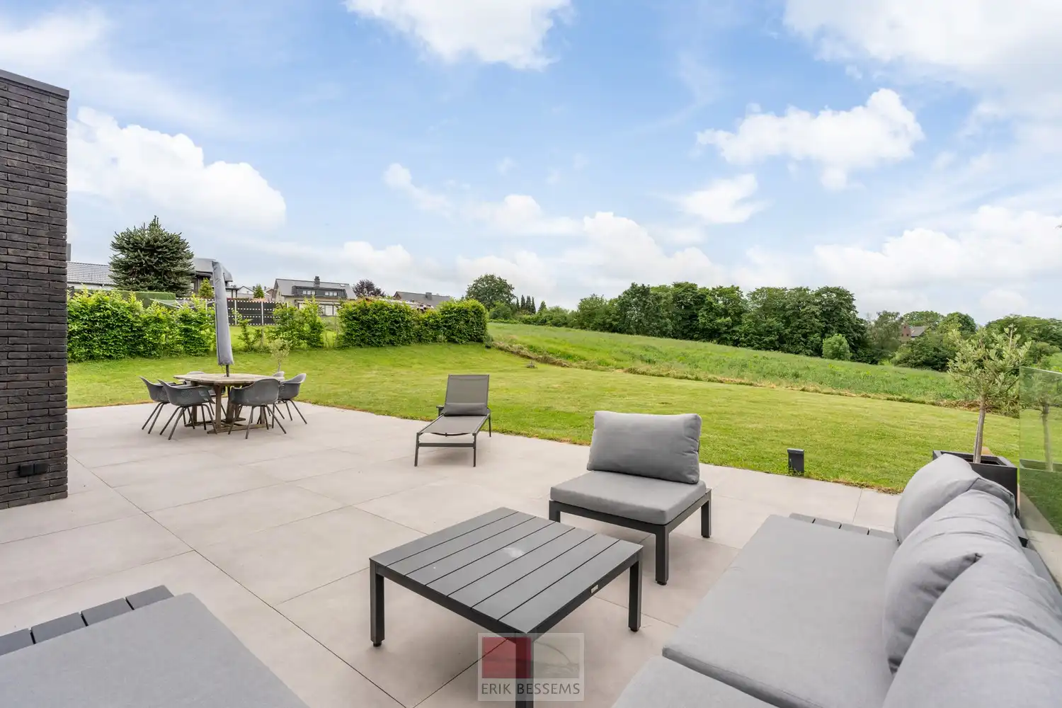 Energiezuinige, moderne woning met een bewoonbaar oppervlakte van circa 195 m², gelegen op een perceel van 776 m² in een rustige en groene omgeving. foto 49