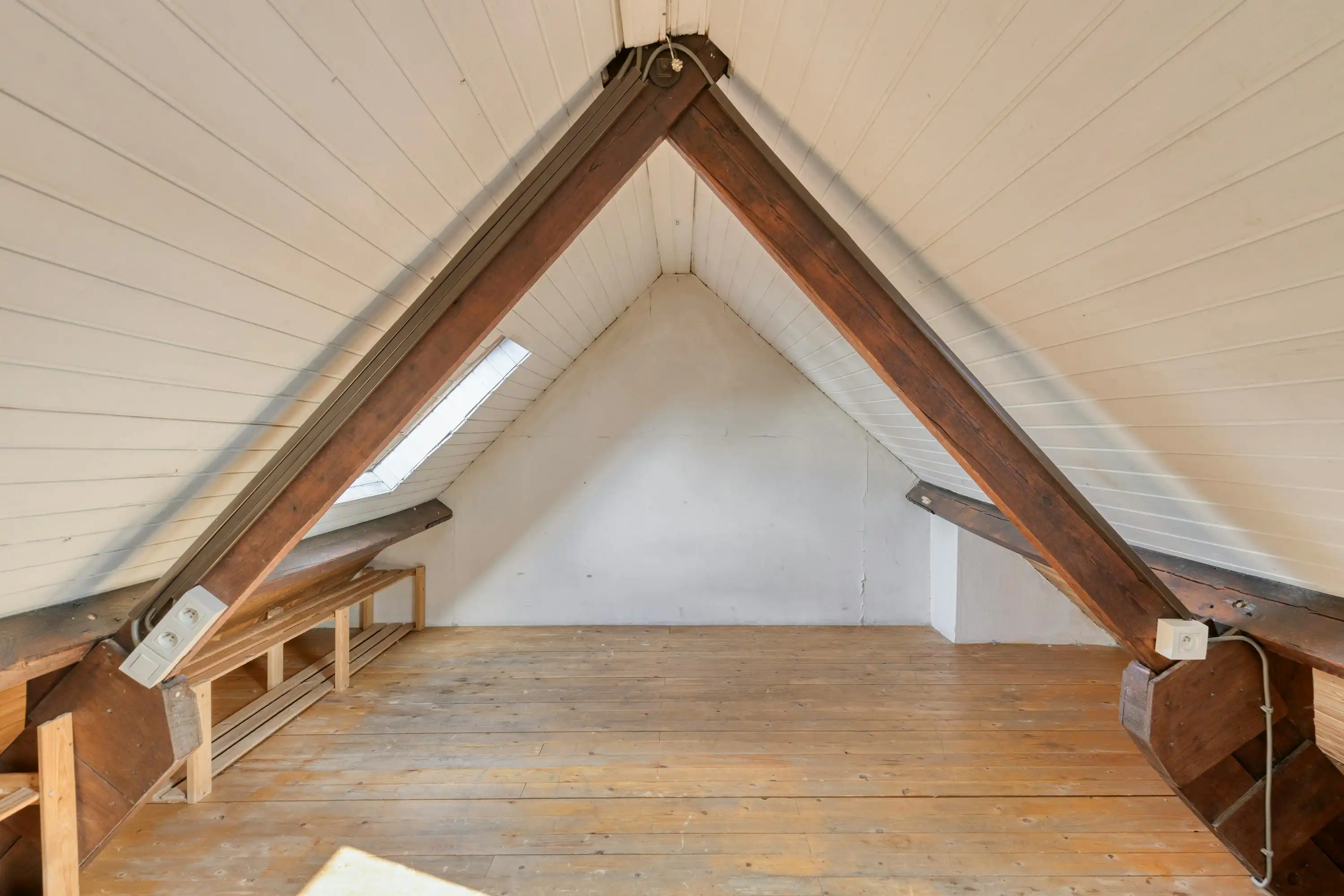 Karaktervol en ruim huis te koop te Ledeberg foto 24