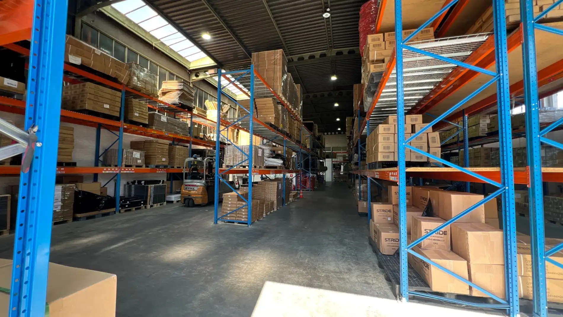Bedrijfspand met buitenopslag te huur in het industriepark van Zwijnaarde foto 7