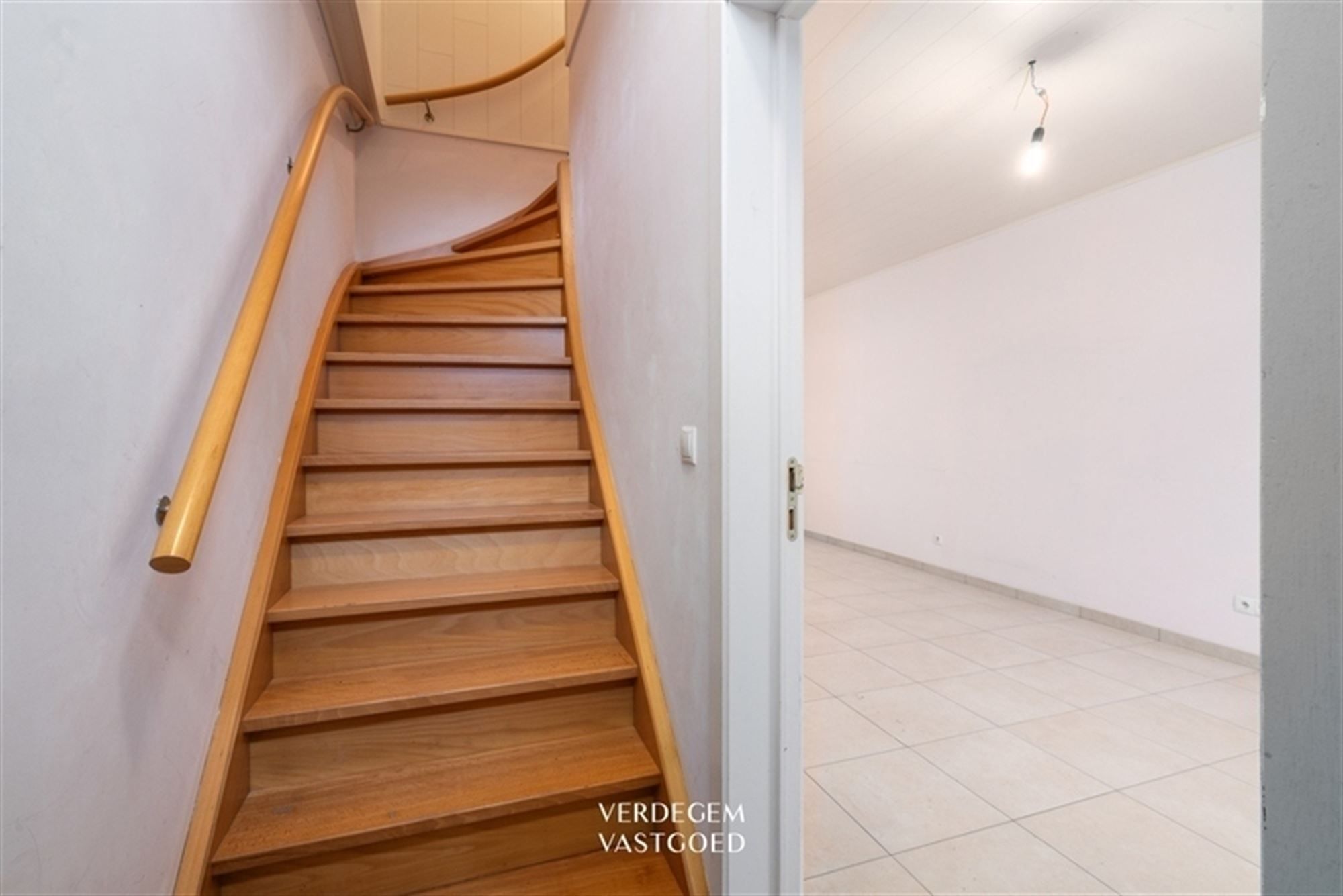 Gerenoveerde woning met 2 slaapkamers en tuintje foto 5