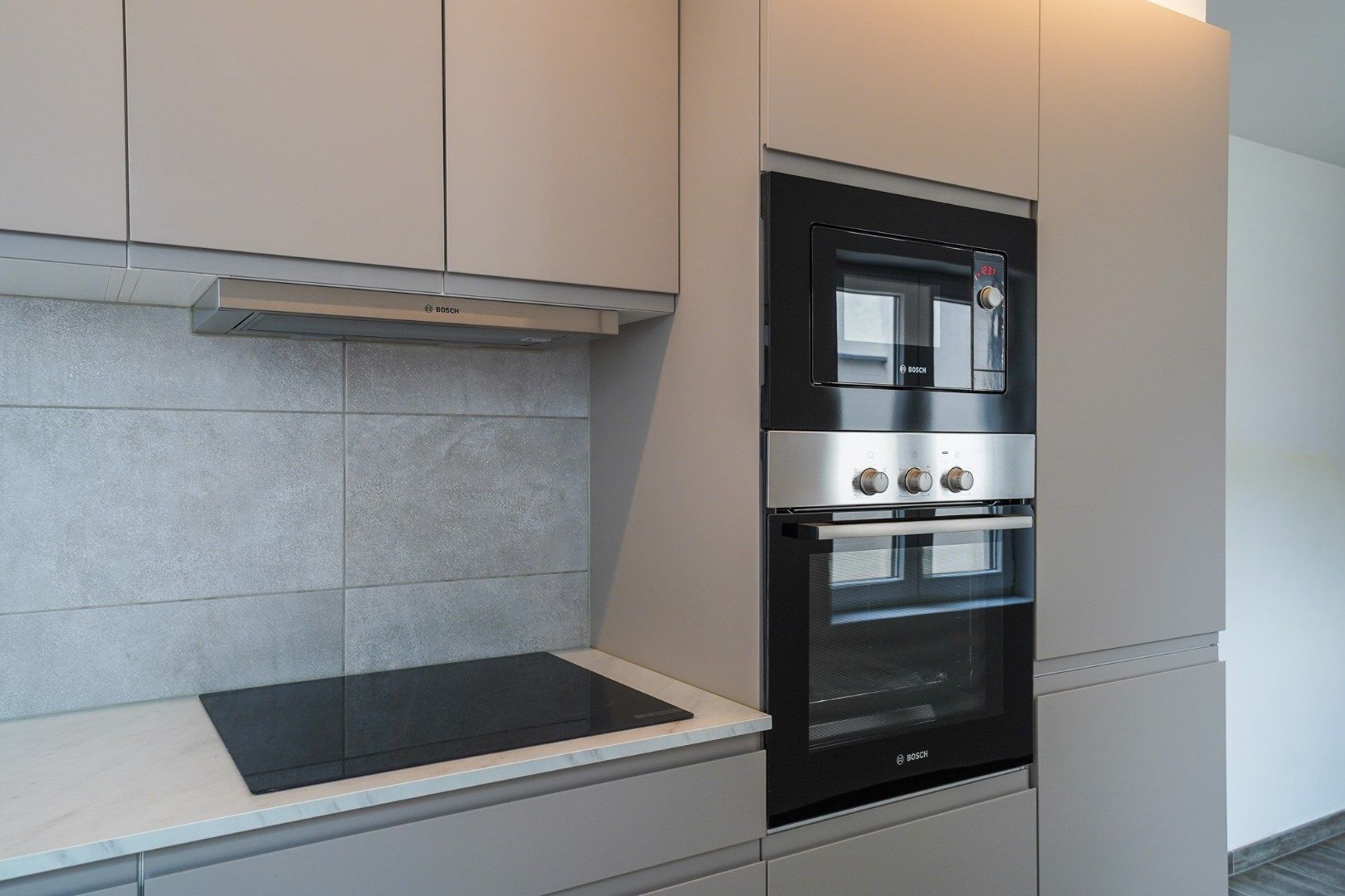 Volledig gerenoveerde rijwoning met 3 slaapkamers in Stene foto 7