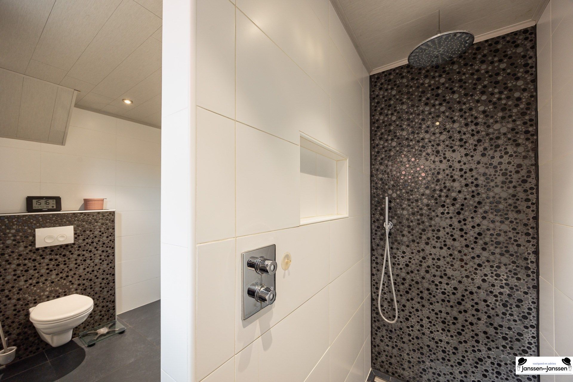 Energiezuinige, instapklare woning met 3à4 slaapkamers in het centrum van Wuustwezel! foto 17